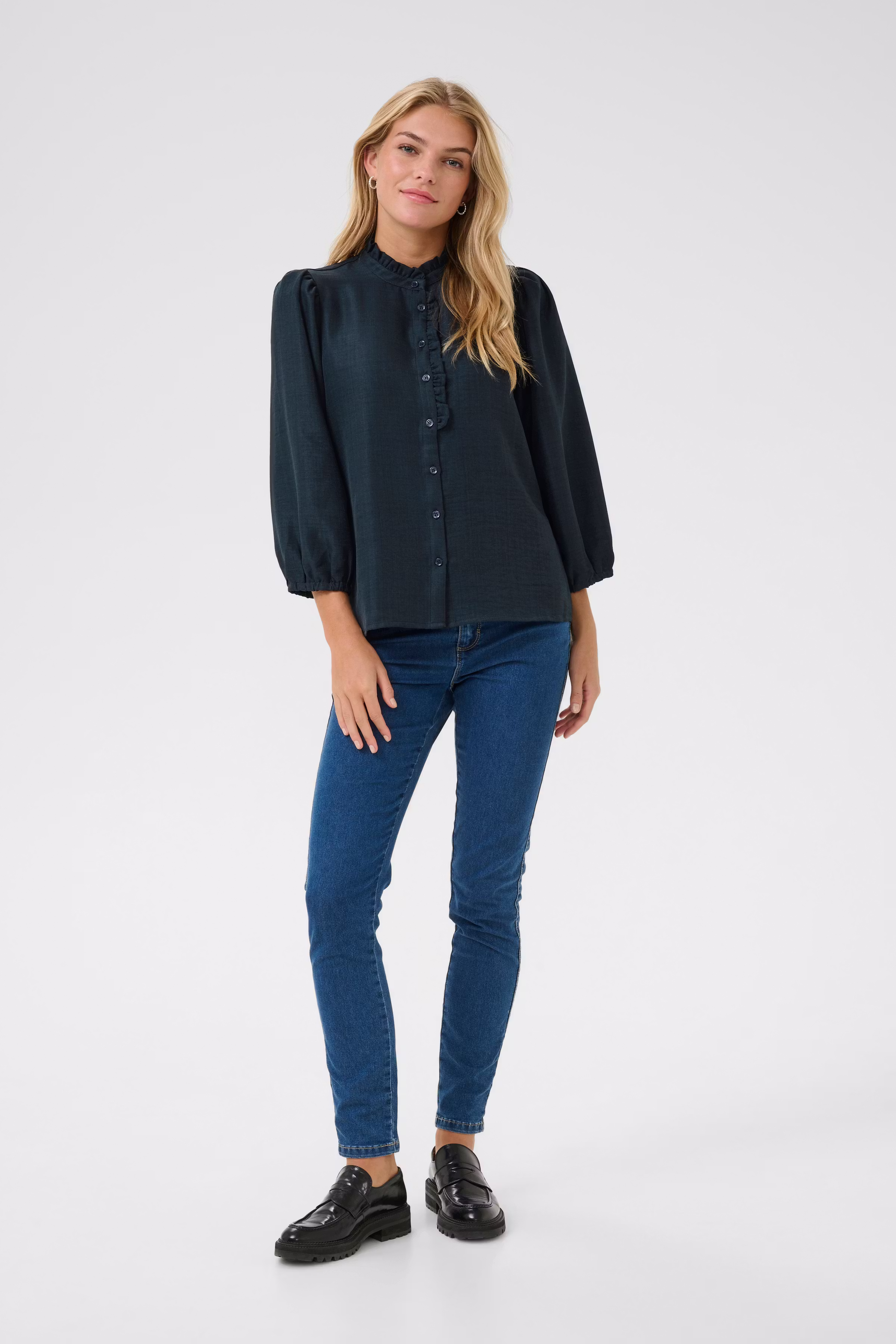 KAellen Bluse LOOKBOOK FRONT 10510302-107974