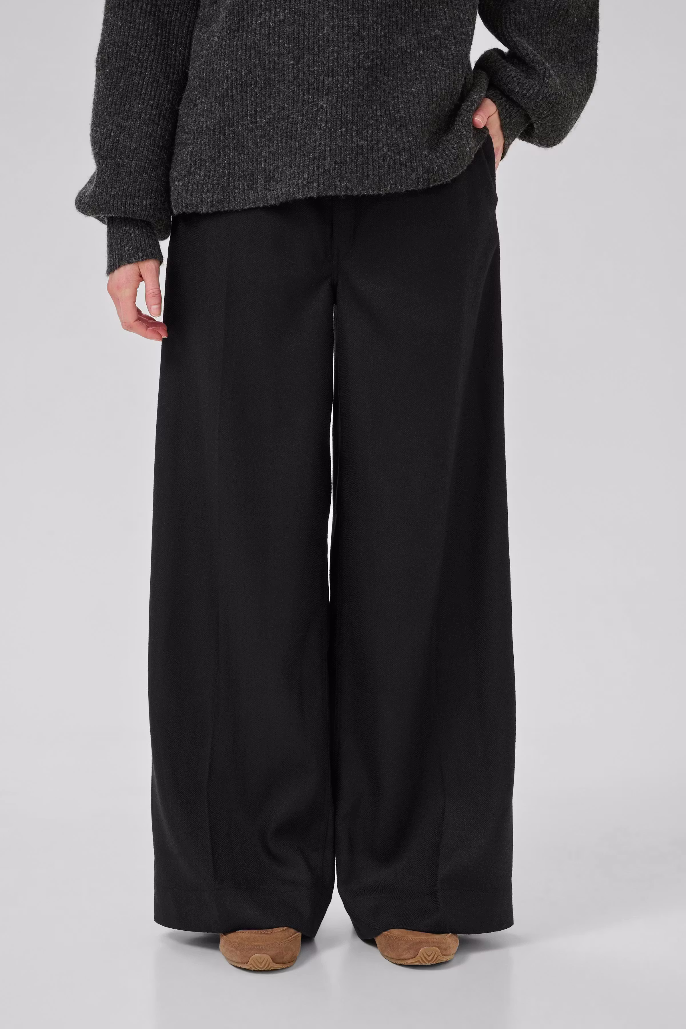 EmmyMW Broek LOOKBOOK FRONT 10705217-100031