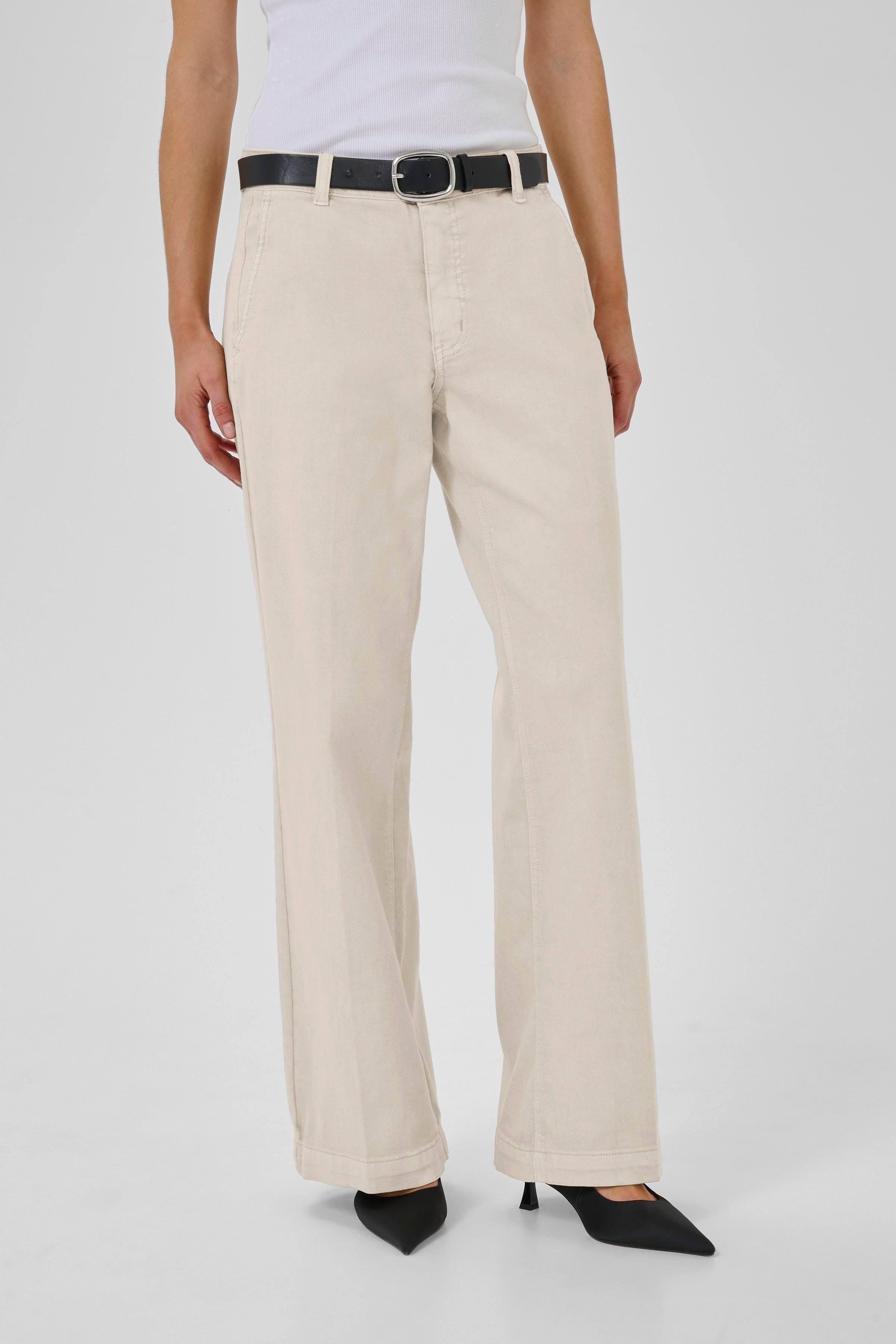 LaraMW Byxor LOOKBOOK FRONT 10705225-130905