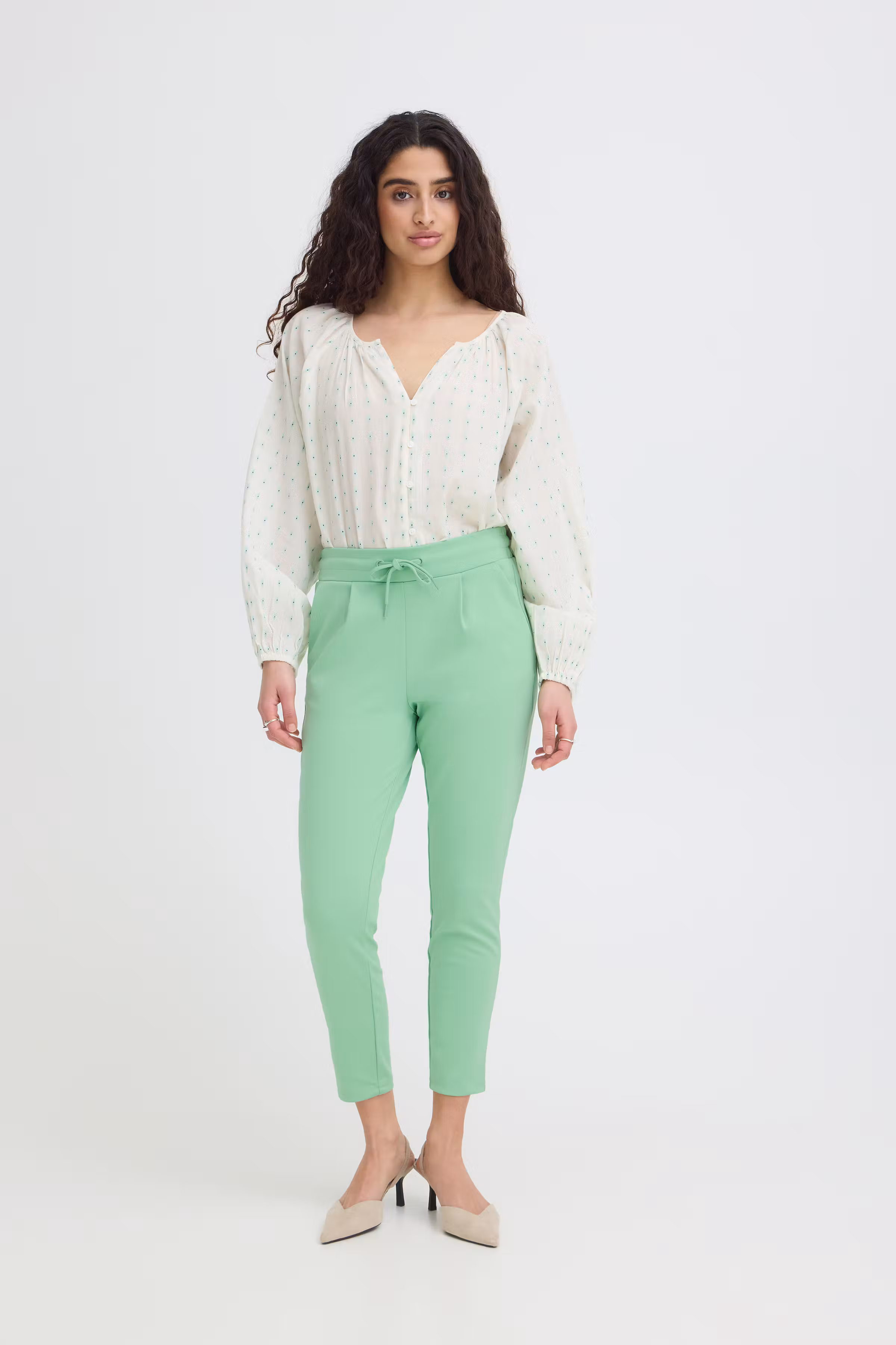 IHKATE Bukser LOOKBOOK FRONT 20104757-156322