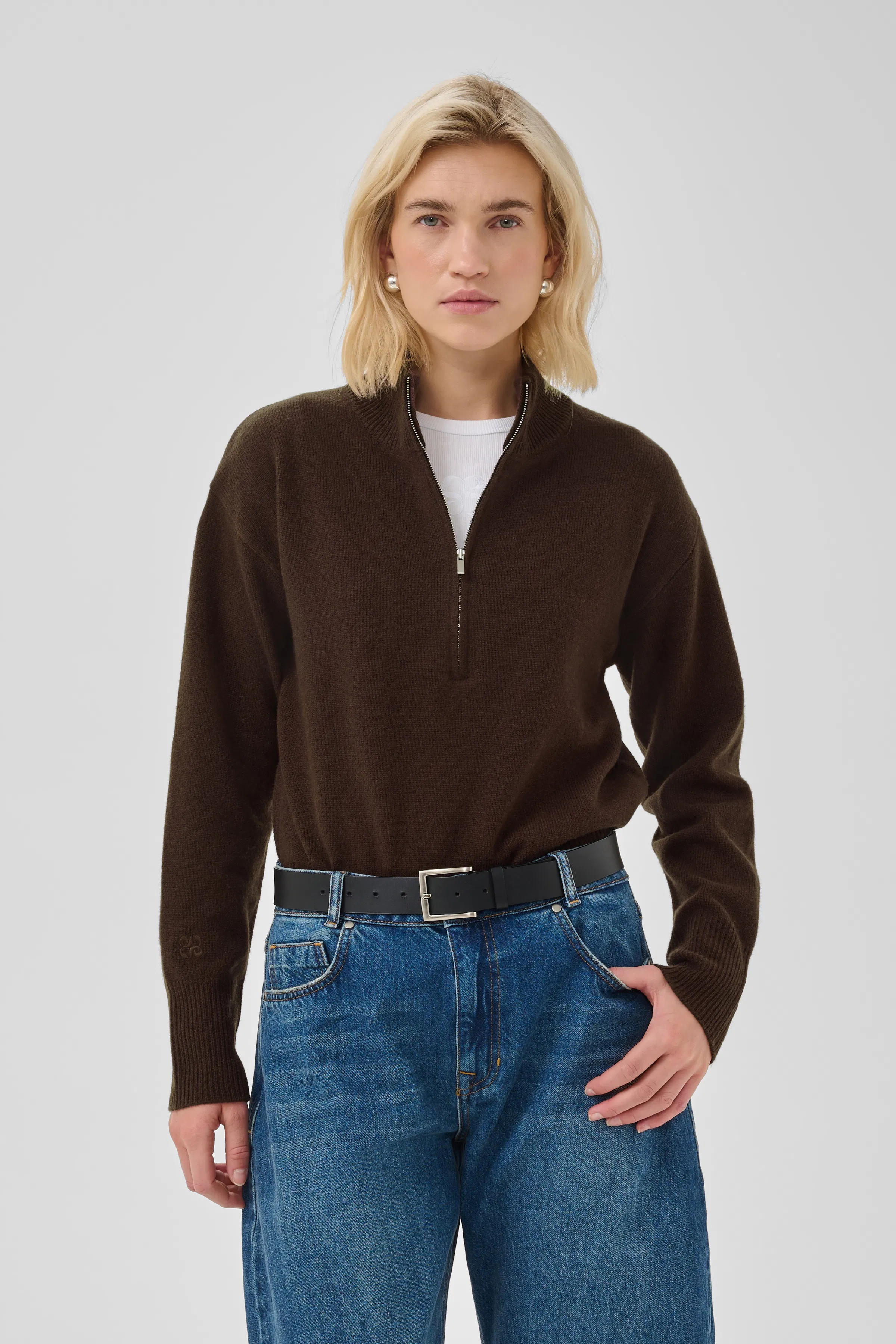 MWTracy Pullover LOOKBOOK FRONT 10705878-191119