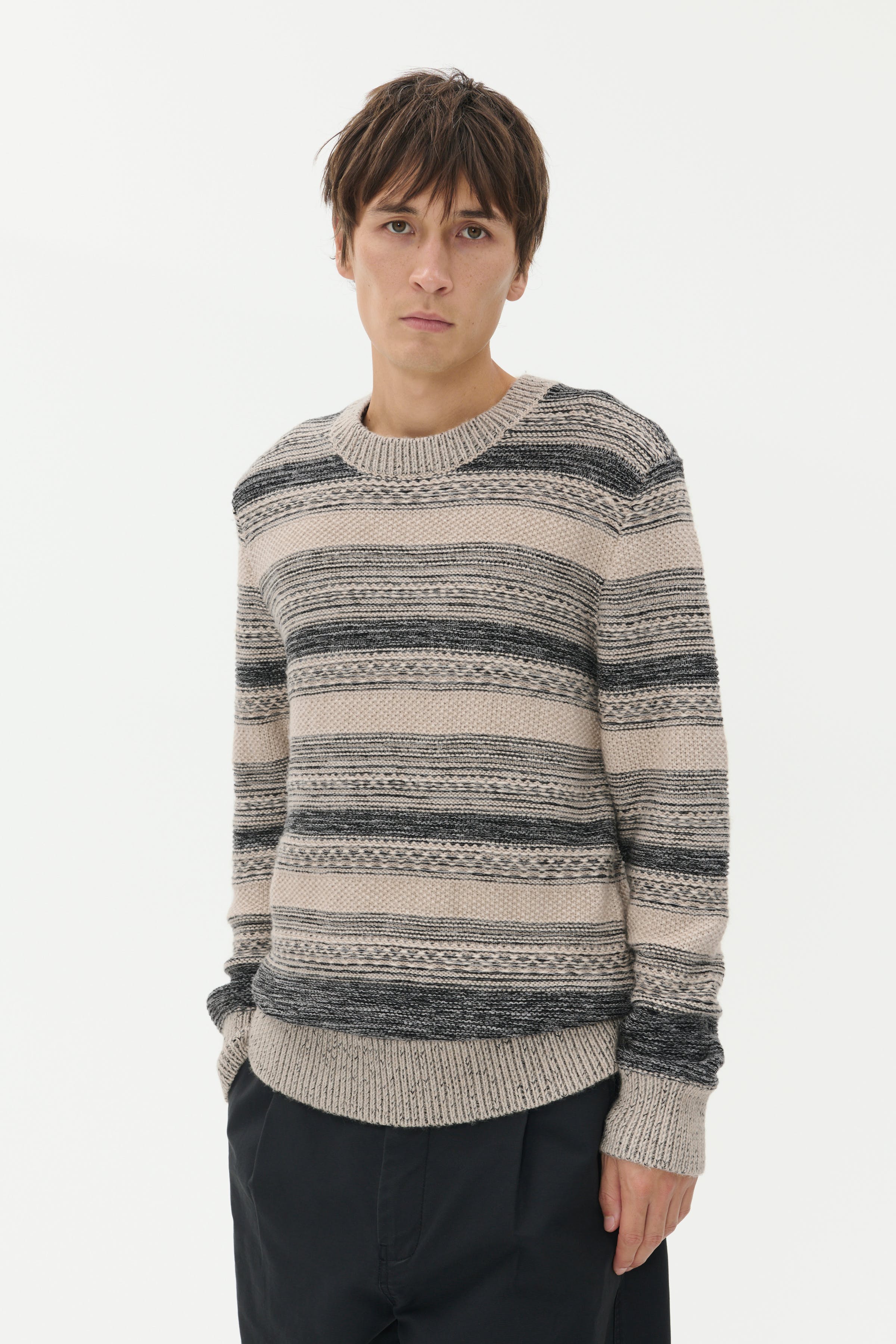 MAtriton Pullover LOOKBOOK FRONT 30208619-300270