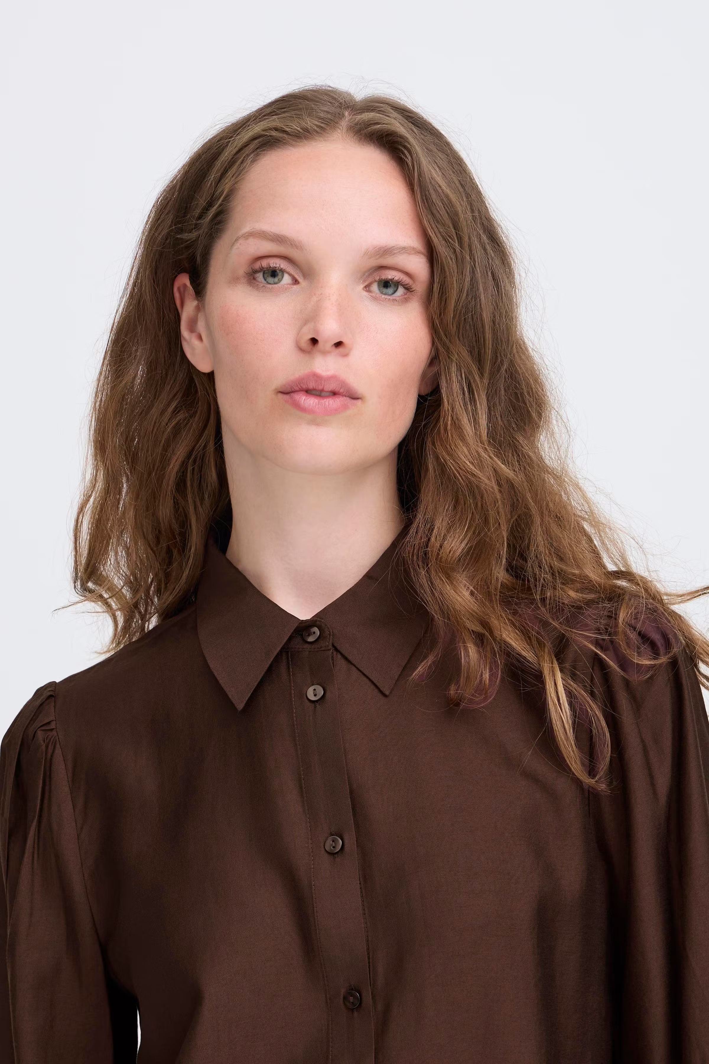 IHKARLANI Skjorte LOOKBOOK DETAIL 20121889-190915