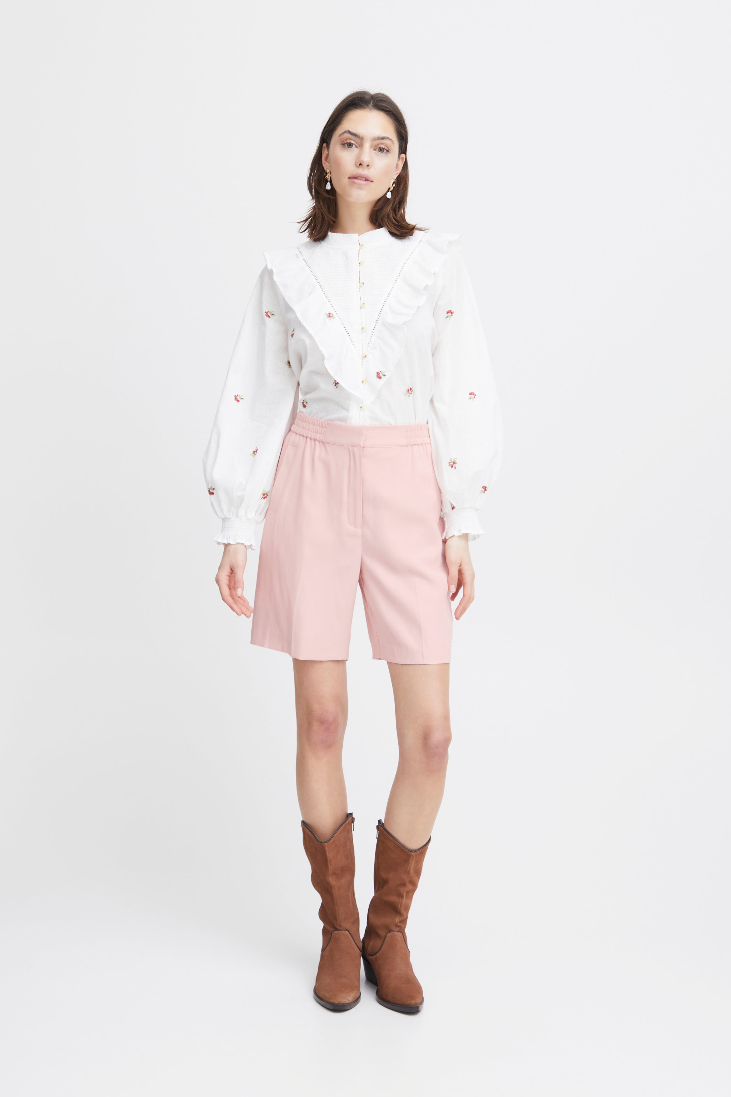 IRLEONO Shorts LOOKBOOK FRONT 20120693-141508