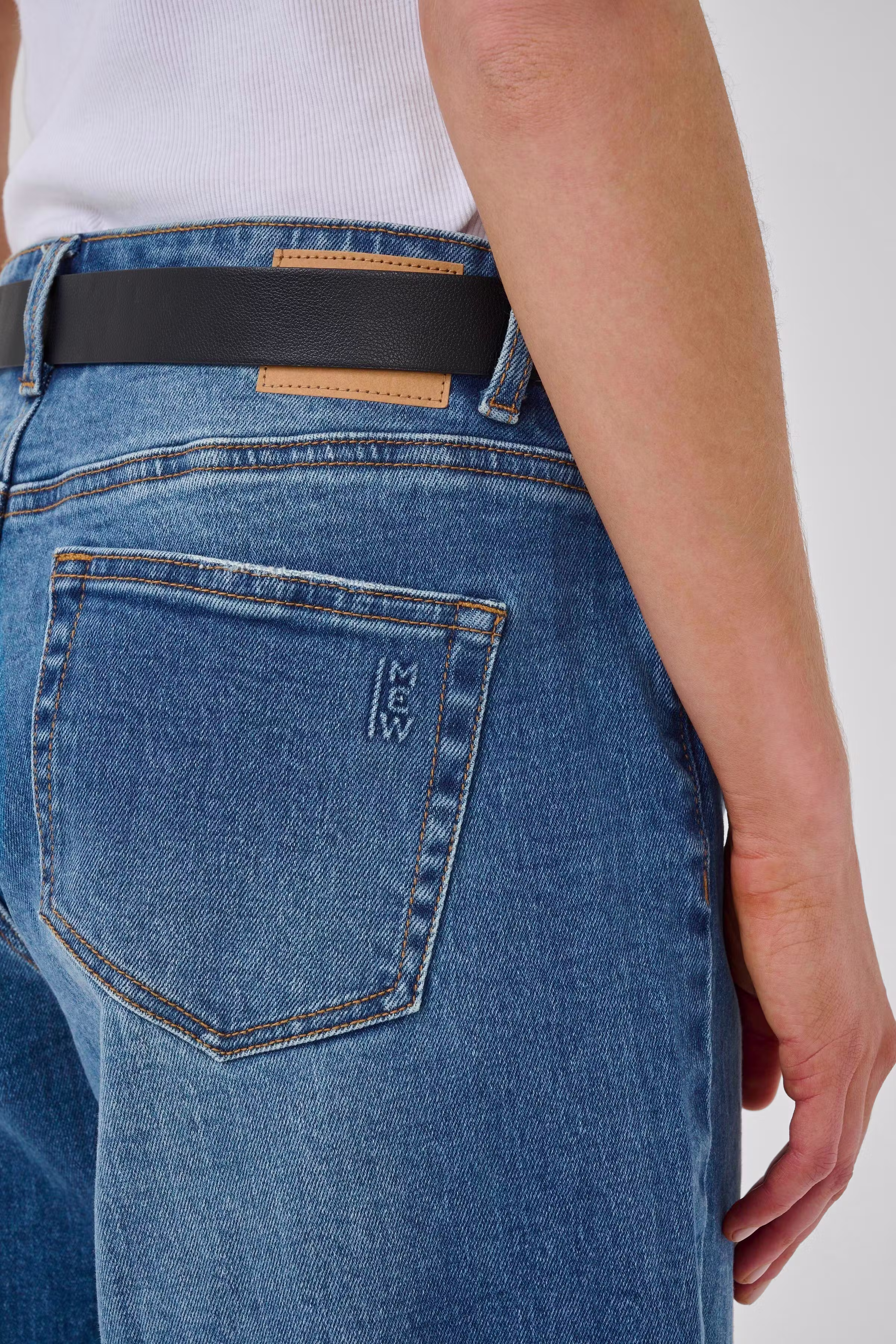BalooMW Barrel jeans LOOKBOOK DETAIL 10705241-100053