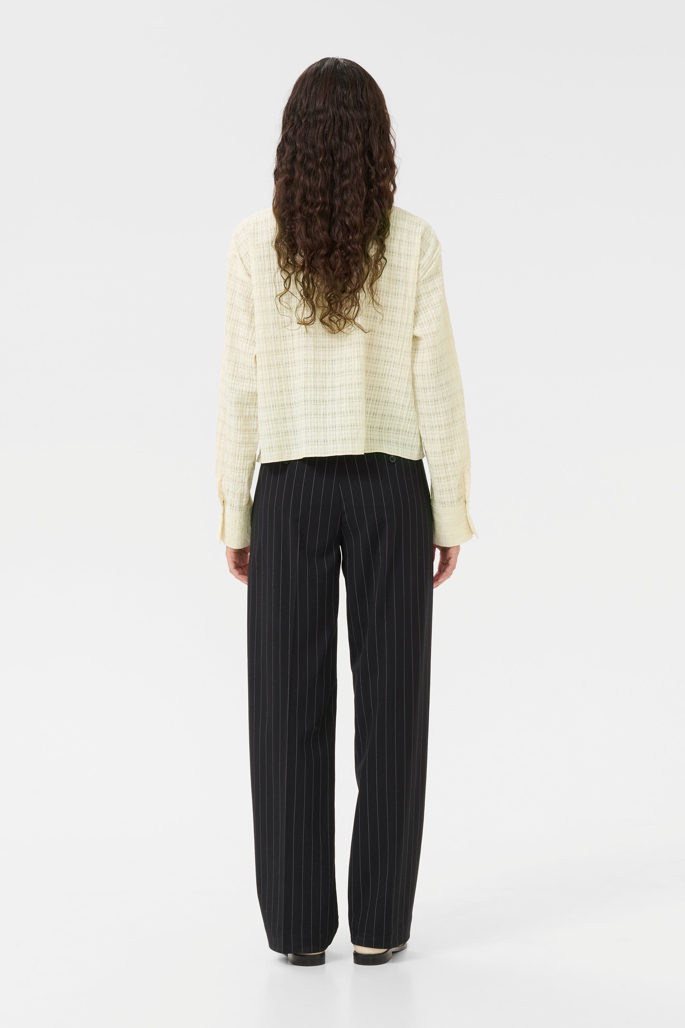 KBAyo Shirt LOOKBOOK BACK 10105532-110103