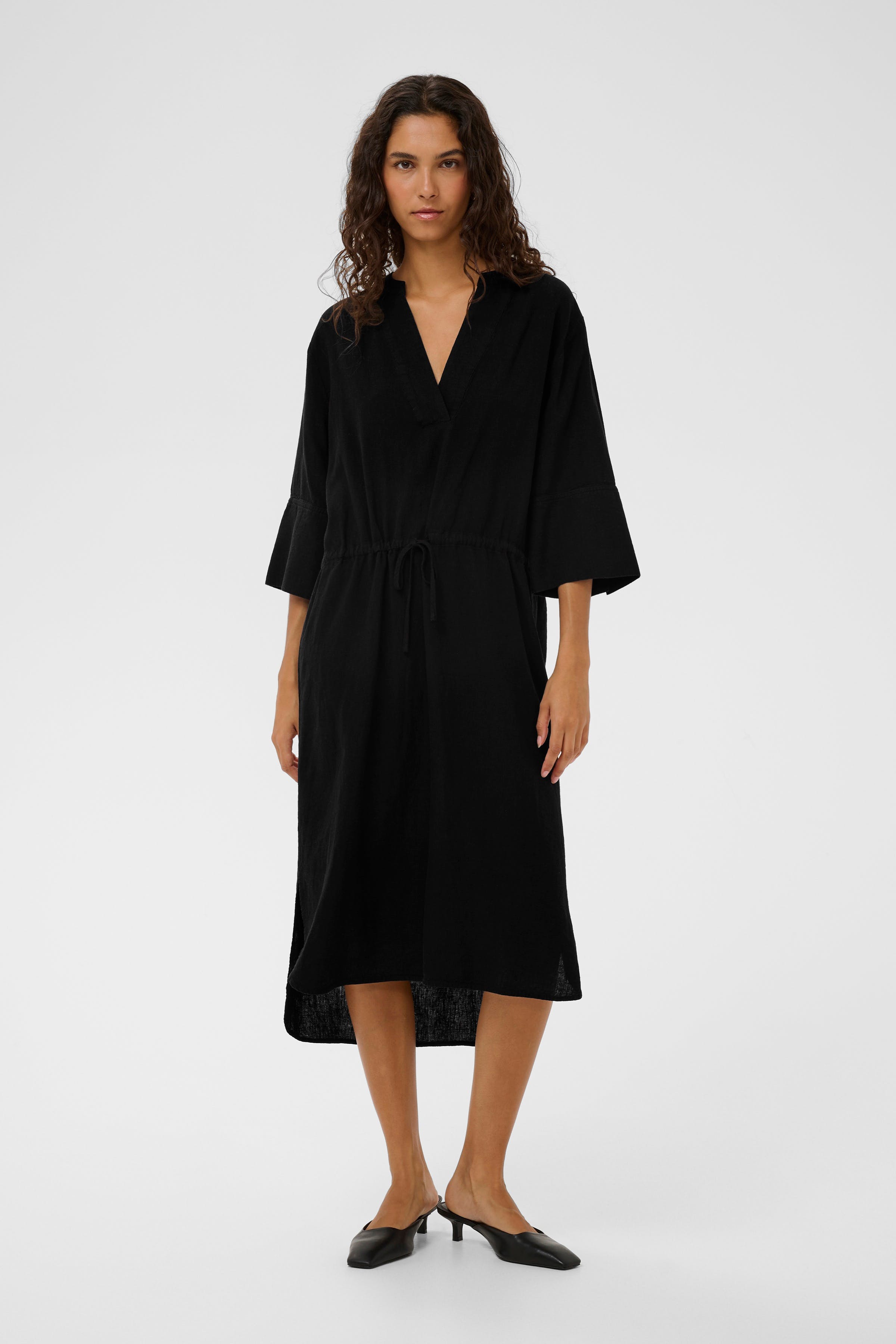 SLAria Kjole LOOKBOOK FRONT 30409128-194008