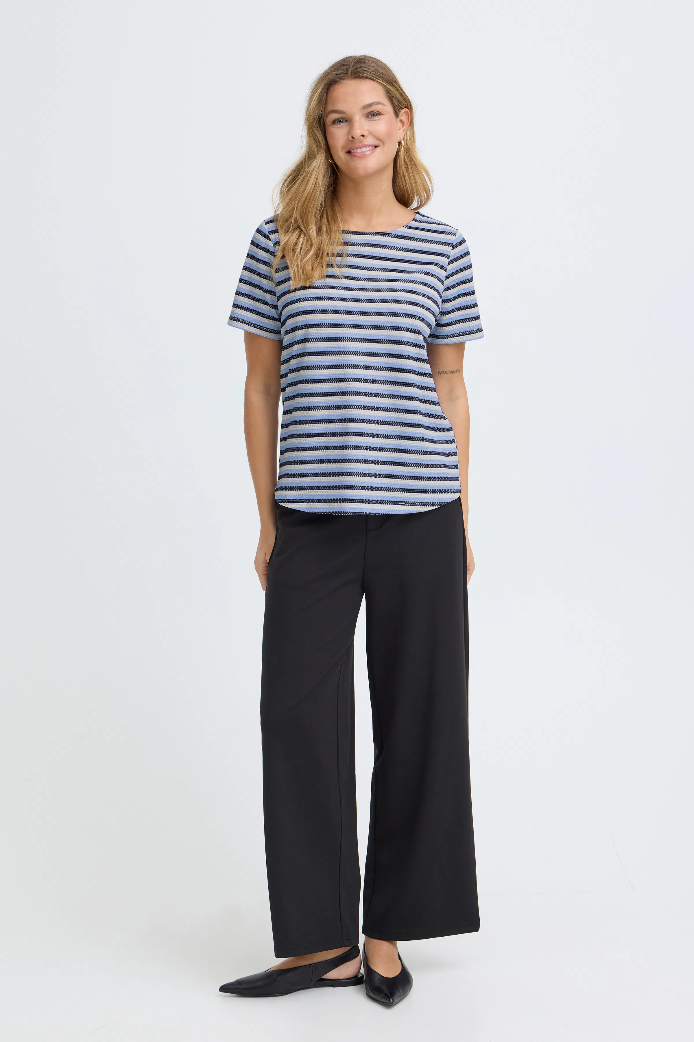 FRJOSIE T-shirt LOOKBOOK FRONT 20615550-900006204