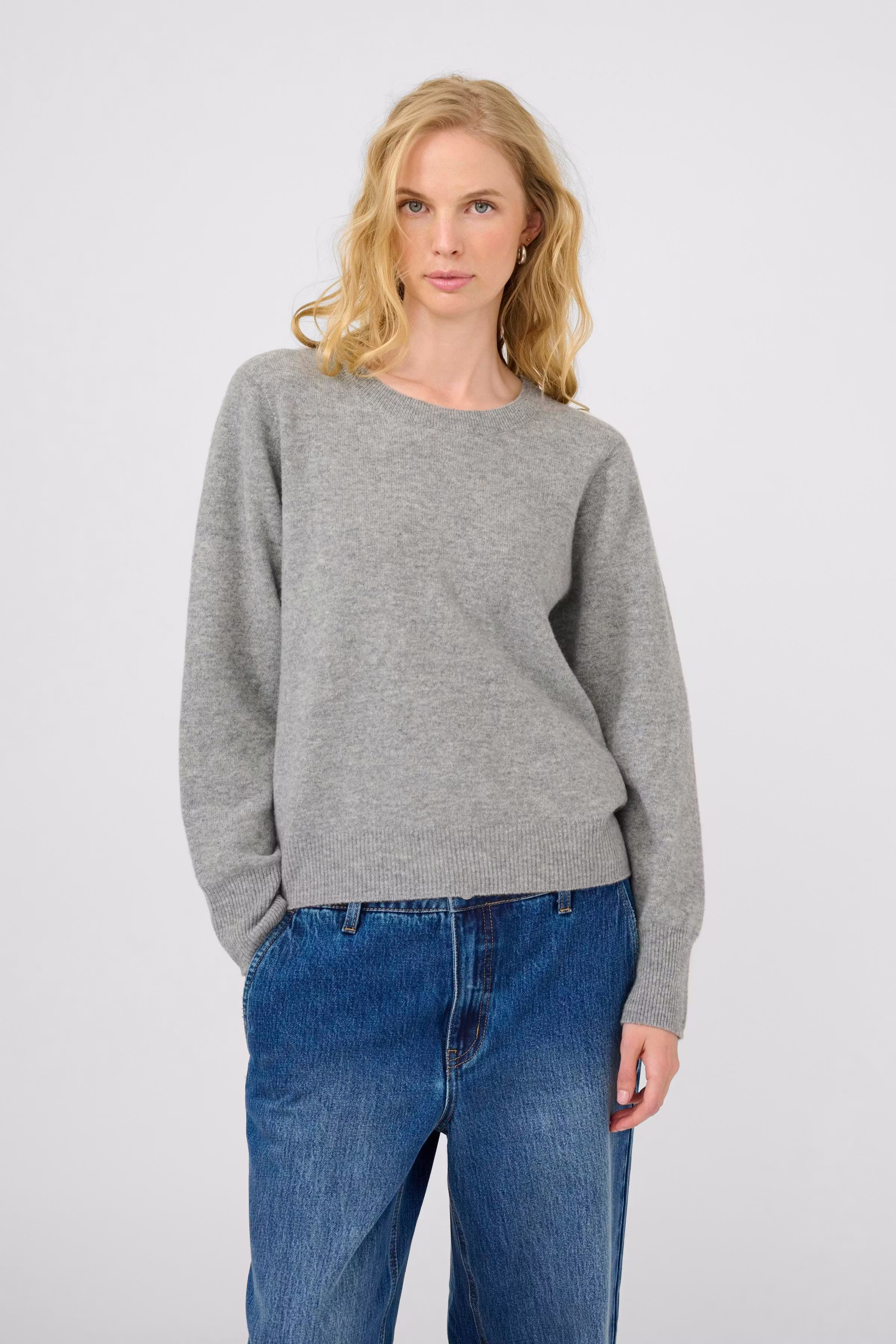 KBAnemone Pullover aus 100% Wolle LOOKBOOK FRONT 10105775-103702