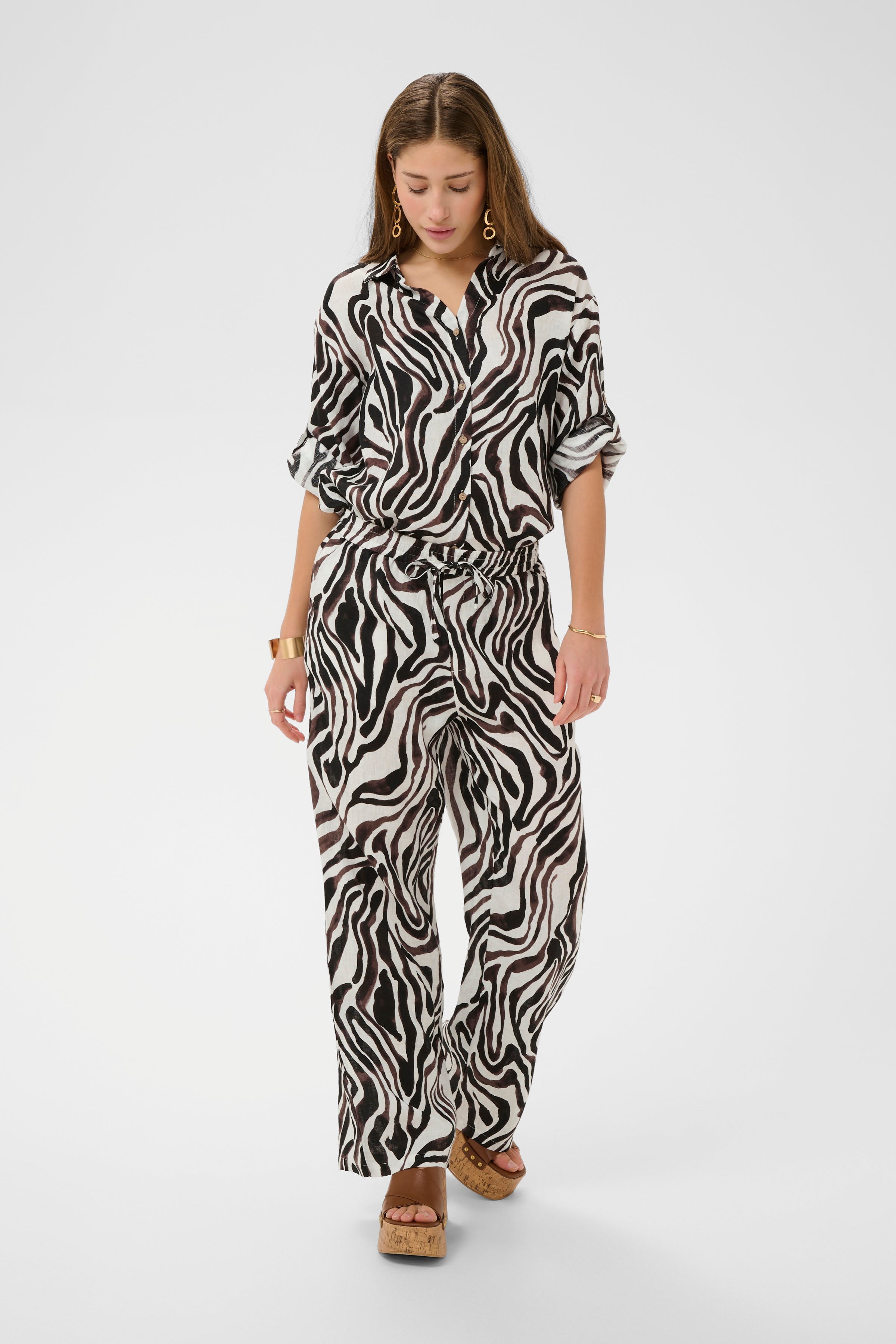 CRBellis Hose LOOKBOOK FRONT 10615410-109051