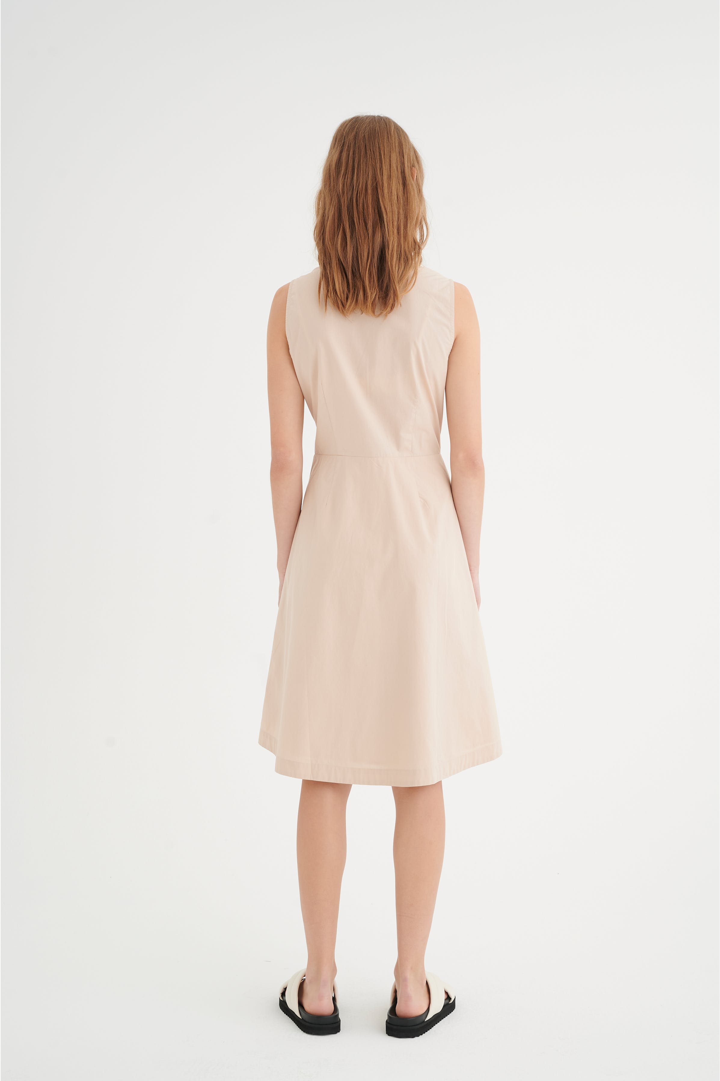 ValivaIW Jurk LOOKBOOK BACK 30107266-151308