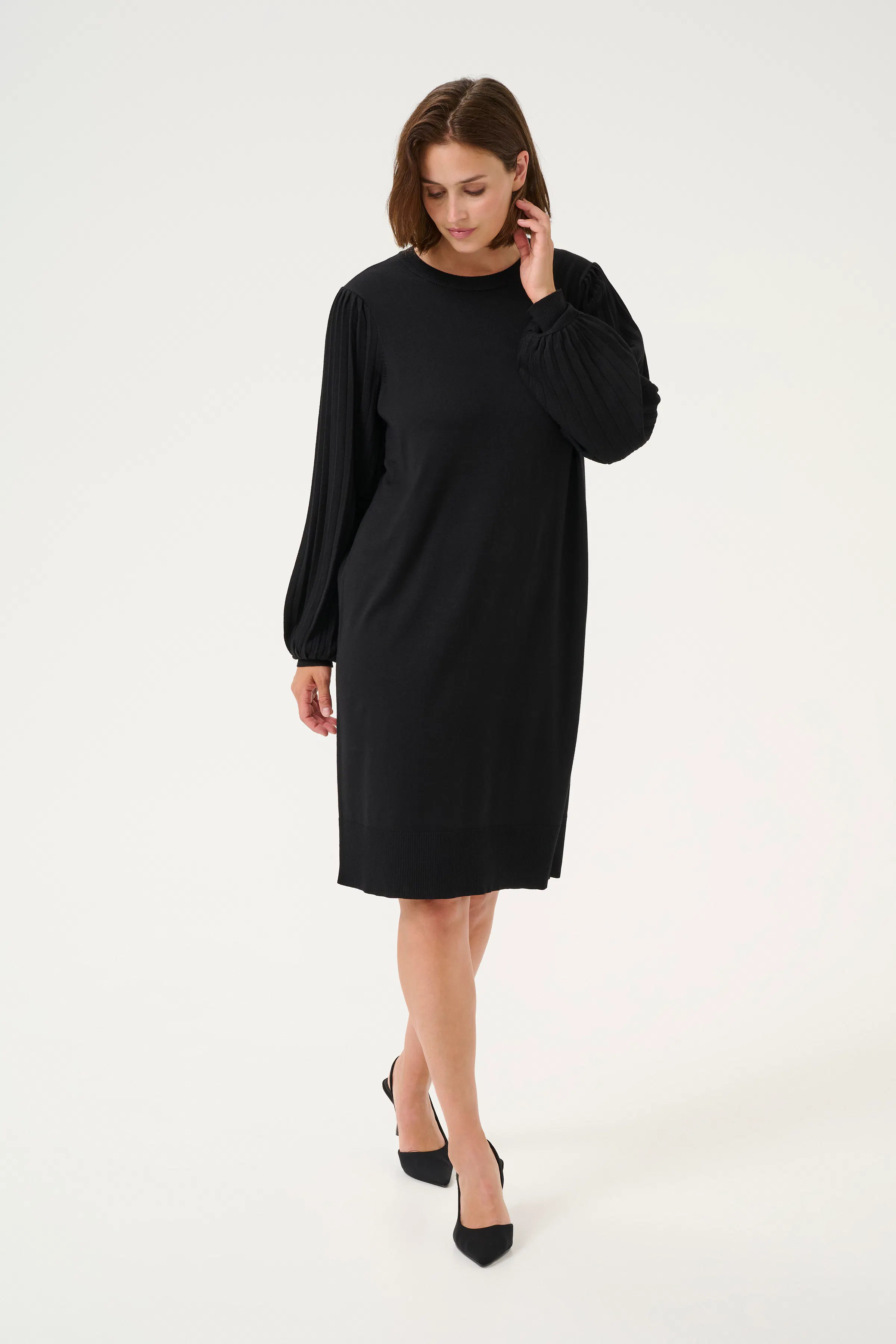 KAlone Pullover LOOKBOOK FRONT 10509352-100121