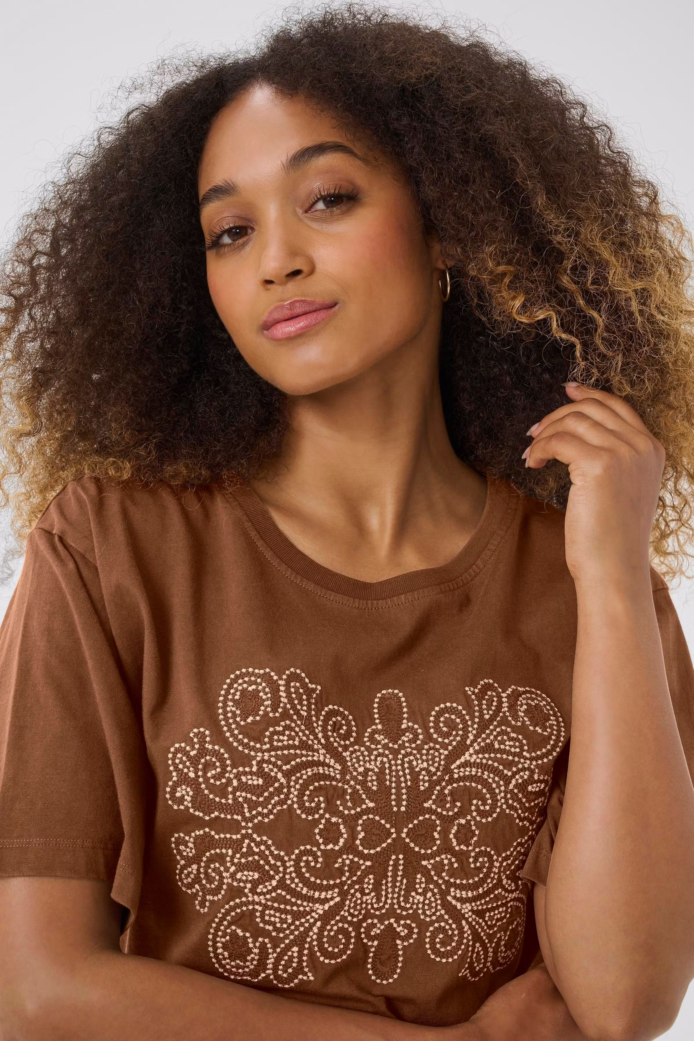 CRLeona T-shirt LOOKBOOK DETAIL 10614316-191227