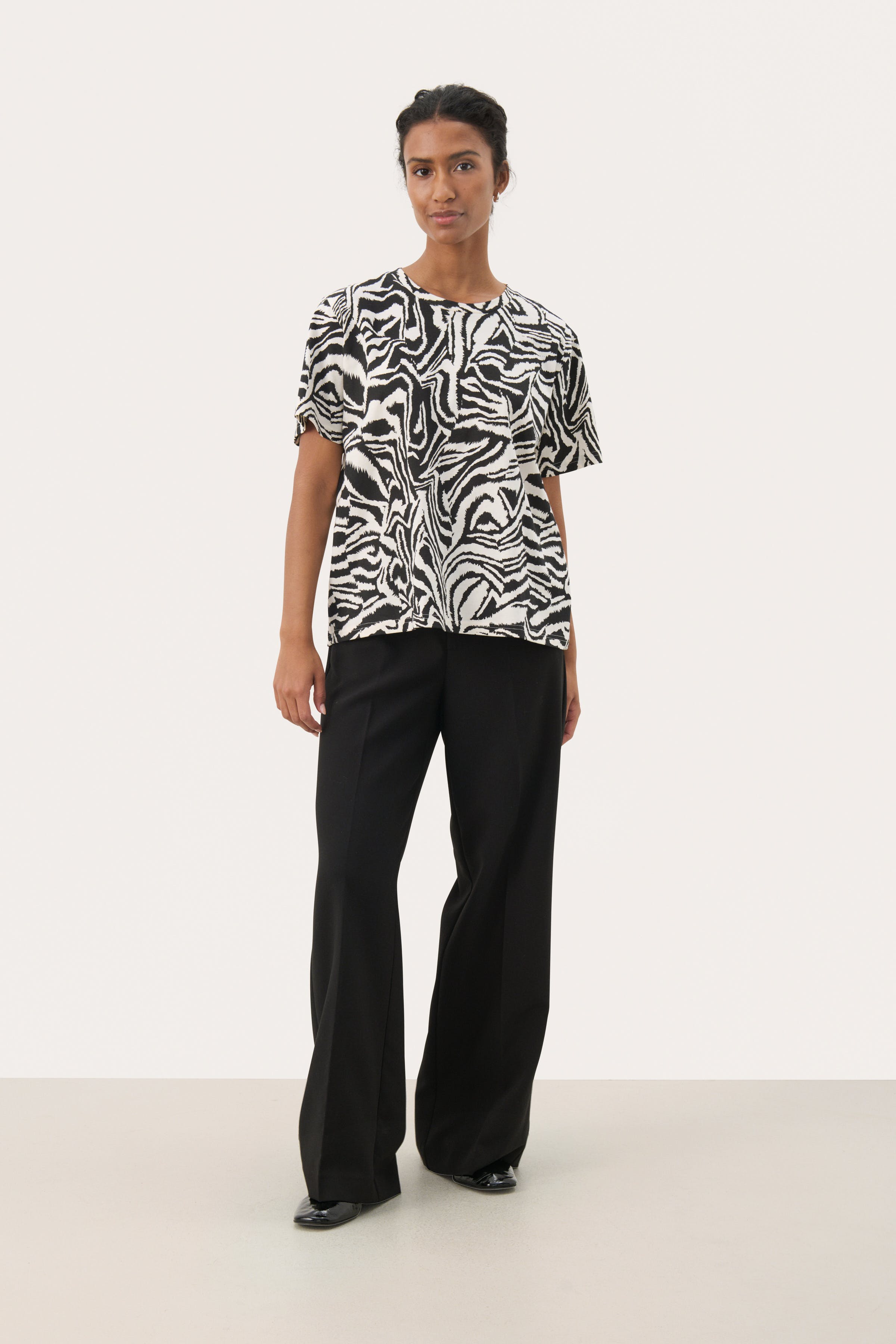 NahidPW T-shirt LOOKBOOK FRONT 30309873-303965