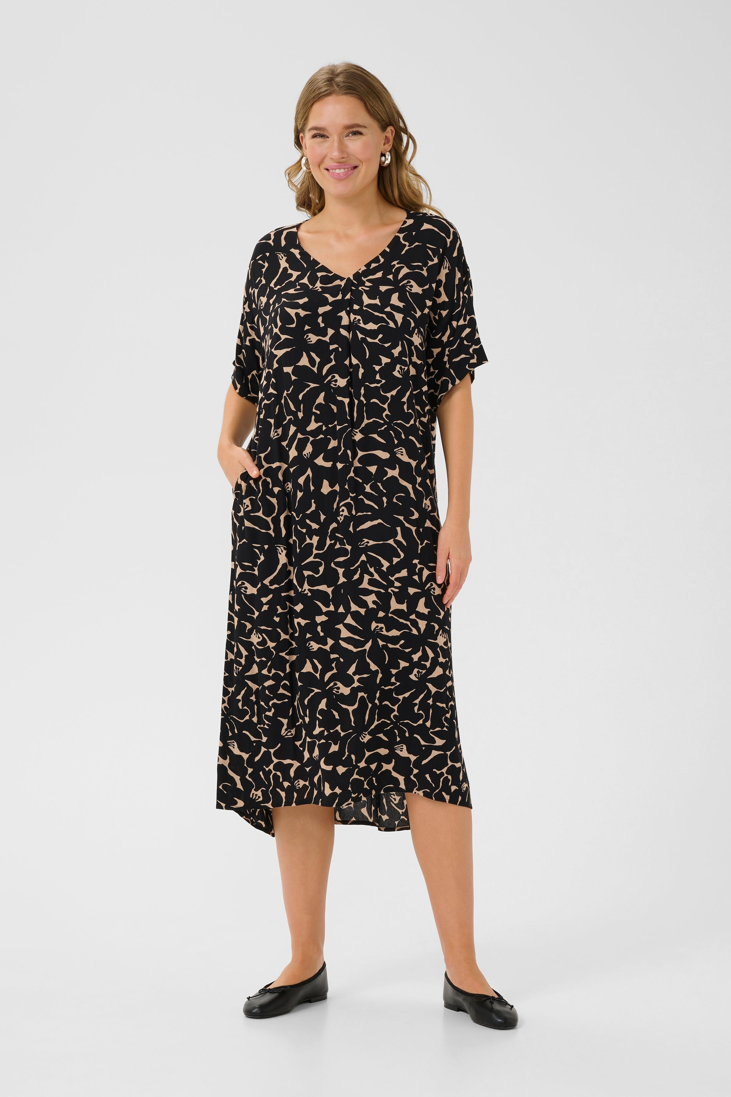 BPisabella Kleid LOOKBOOK FRONT 10590916-107876B