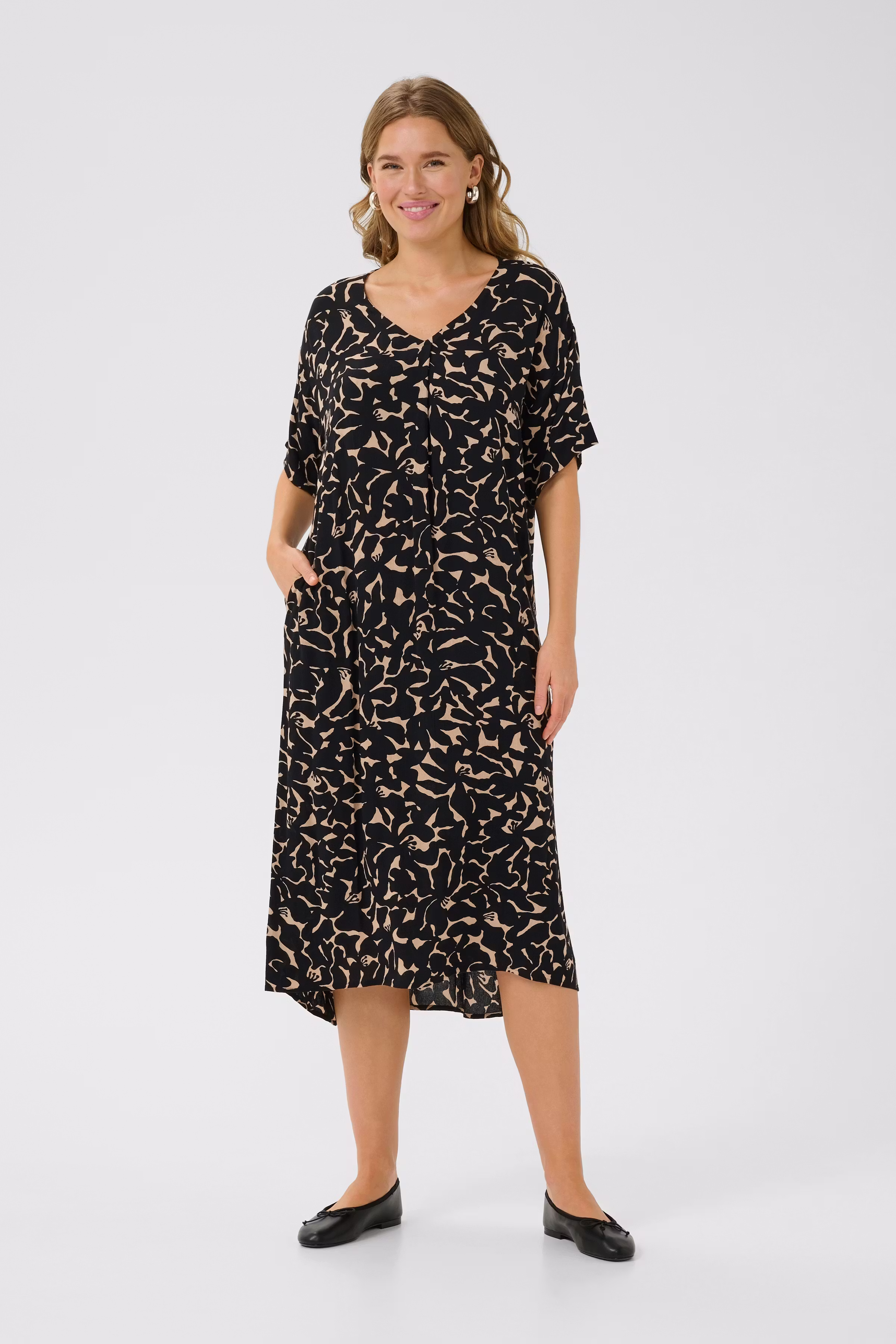 BPisabella Kleid LOOKBOOK FRONT 10590916-107876B