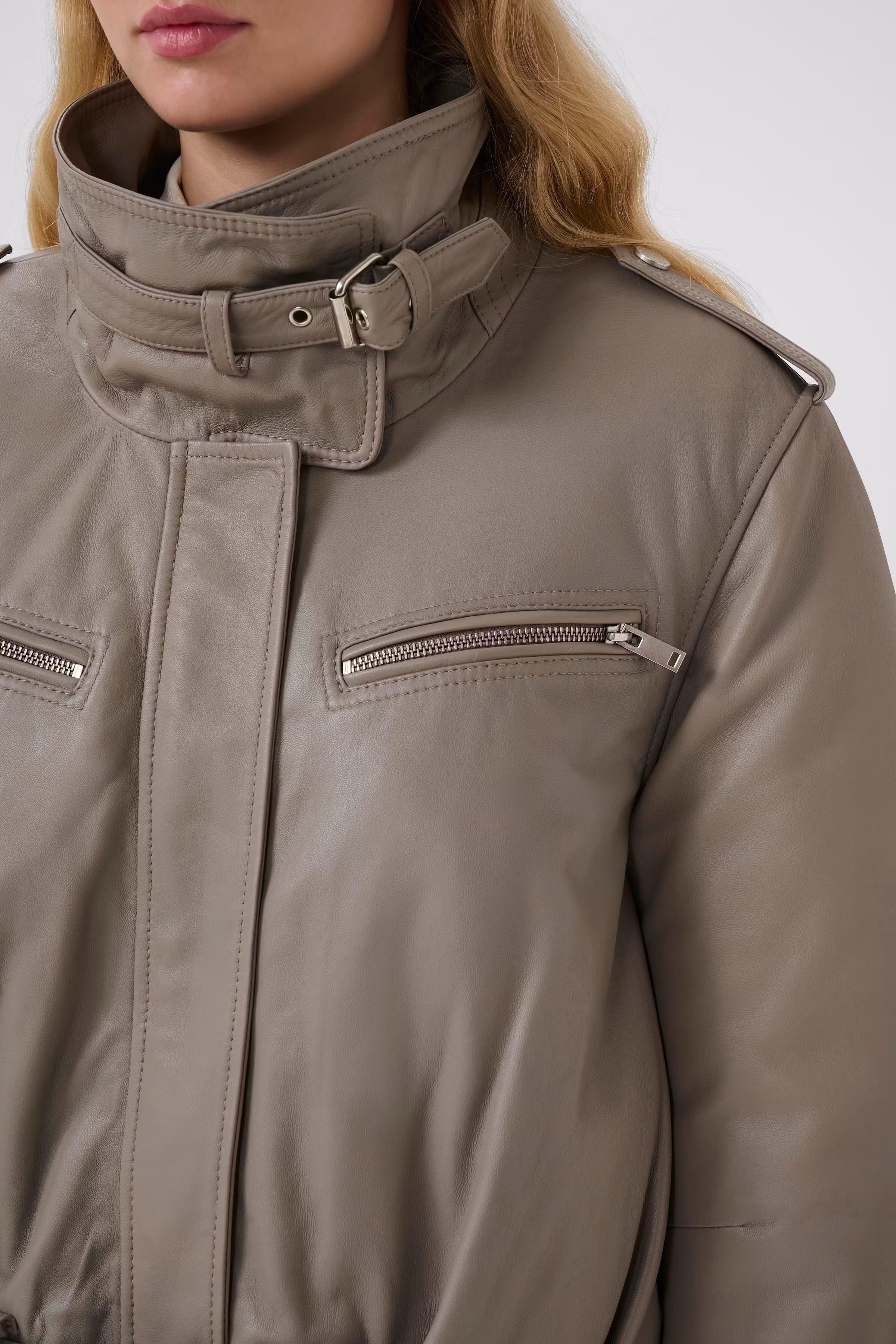 GZleva Leather jacket LOOKBOOK DETAIL 10910322-107731