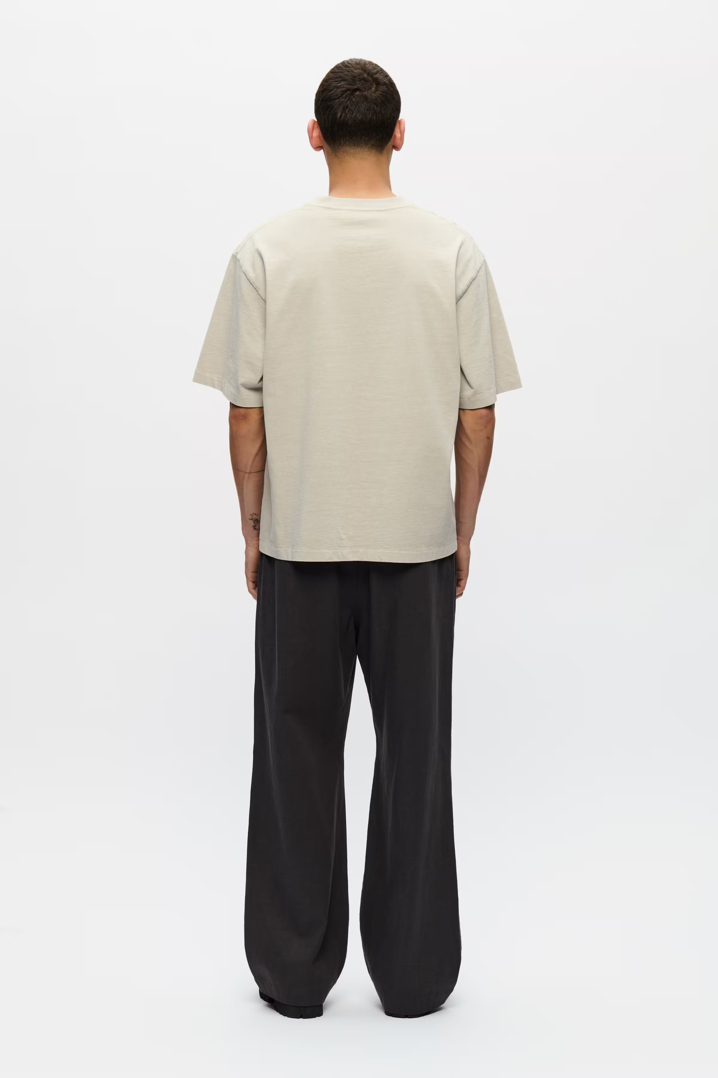 WWGary T-shirt LOOKBOOK BACK 30251575-144500