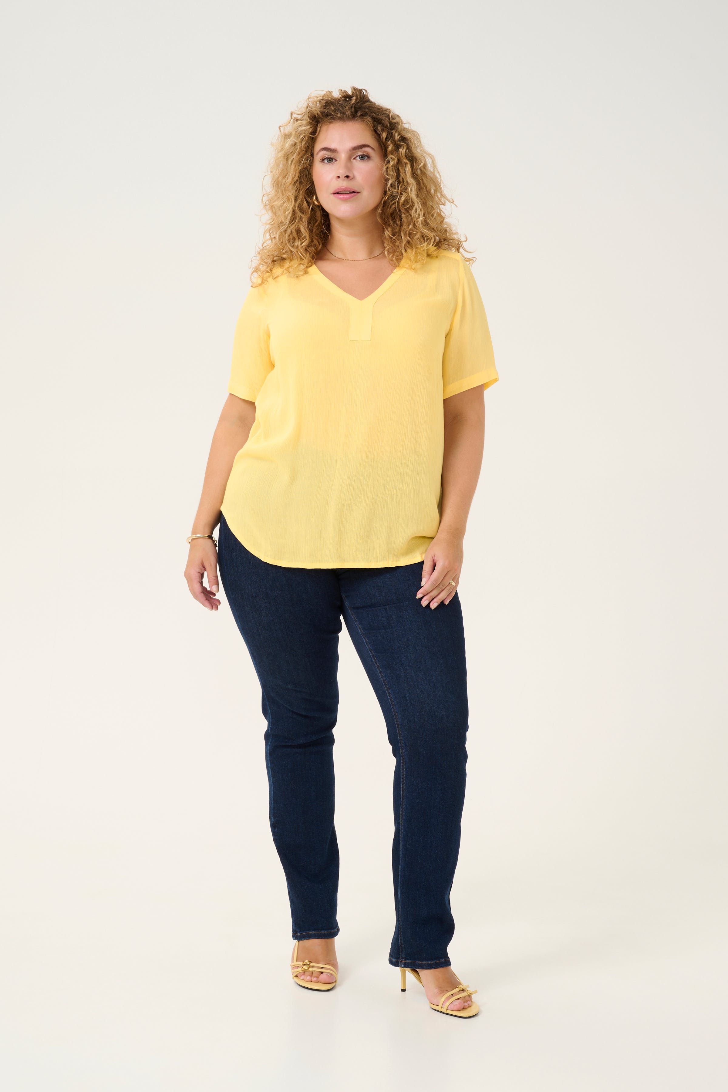 KCami Blouse LOOKBOOK FRONT 10580056-130922