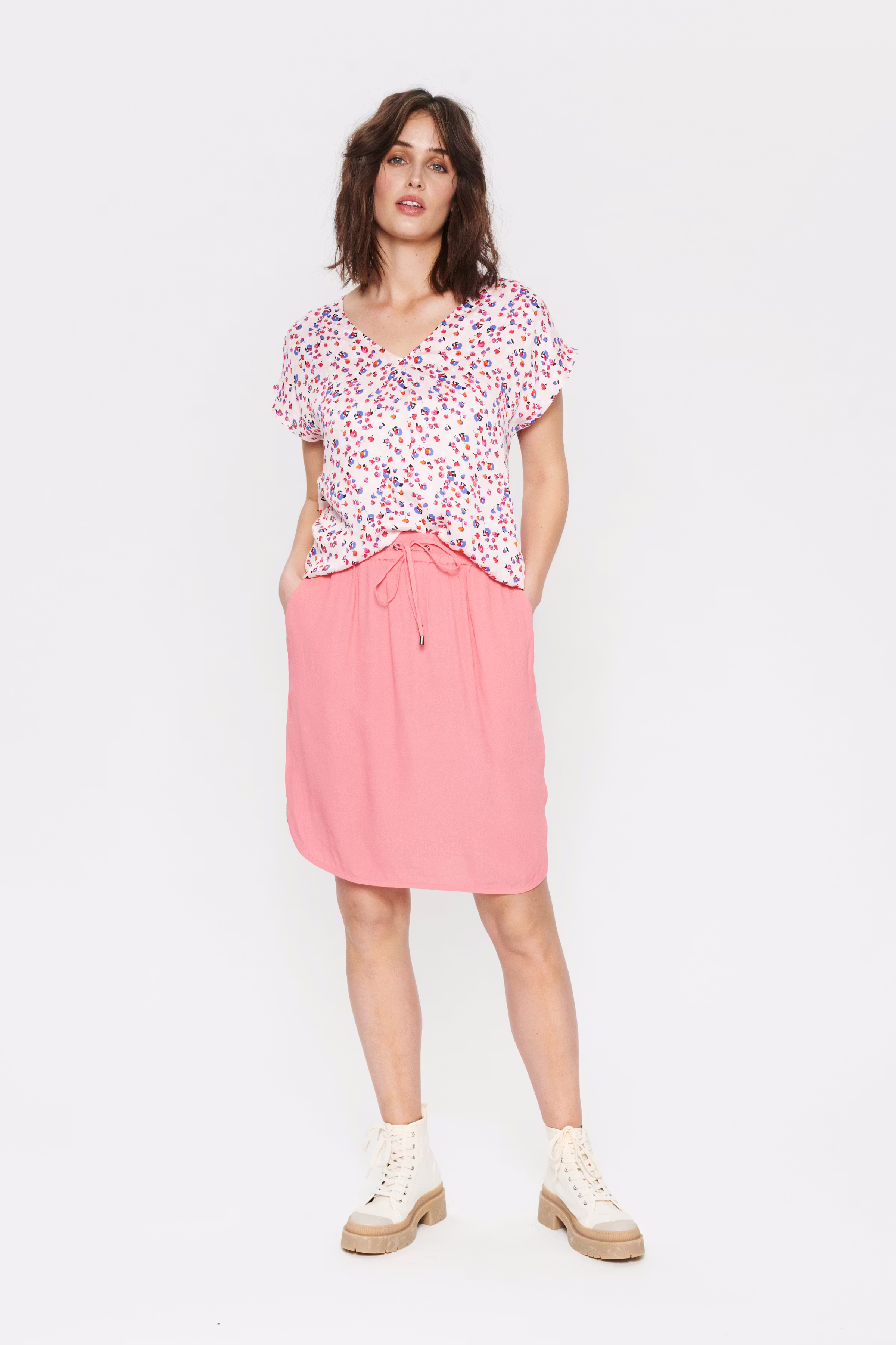 R8155, Rock LOOKBOOK FRONT 30500604-161620