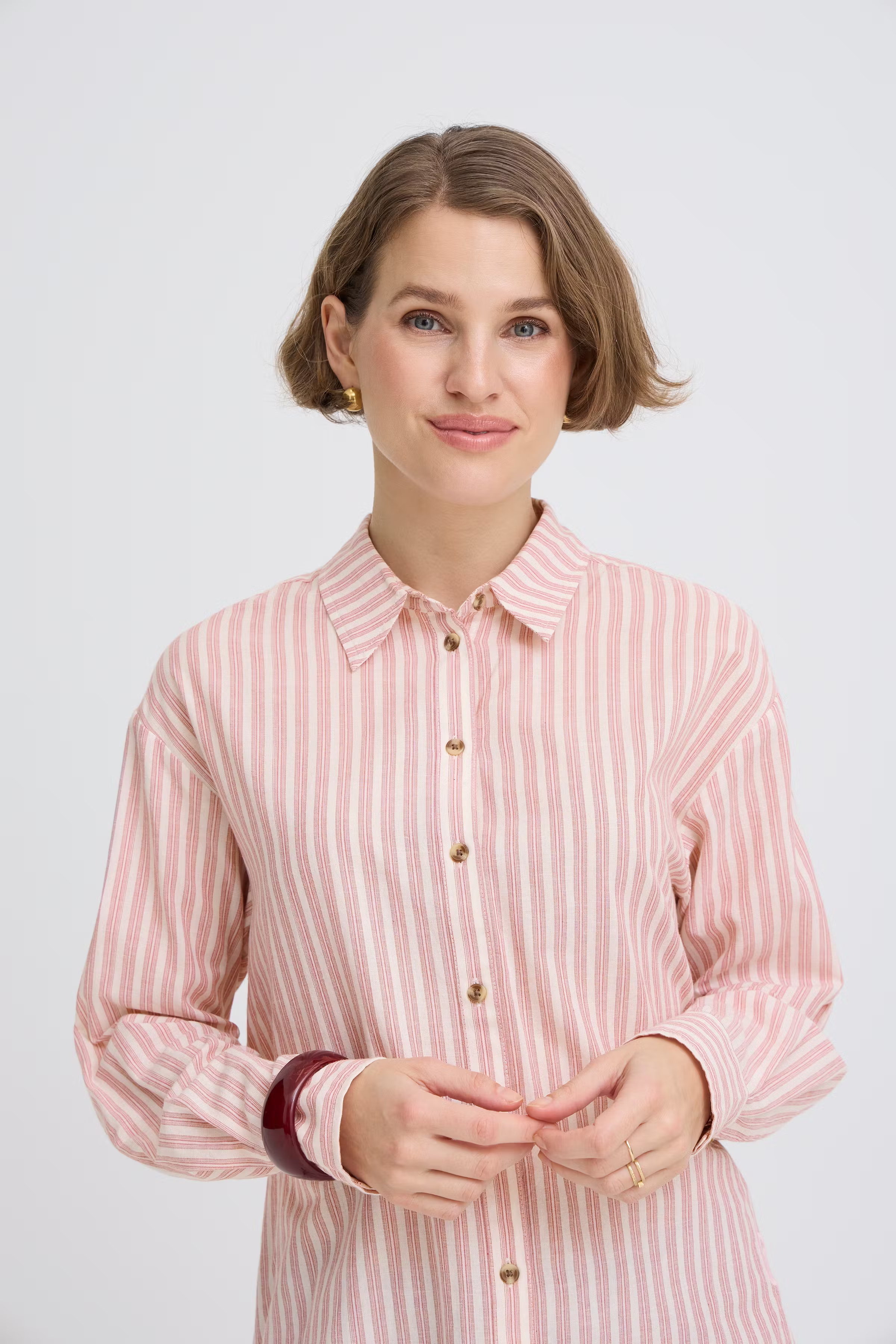 BYGILLO Skjorta LOOKBOOK DETAIL 20818763-900006610