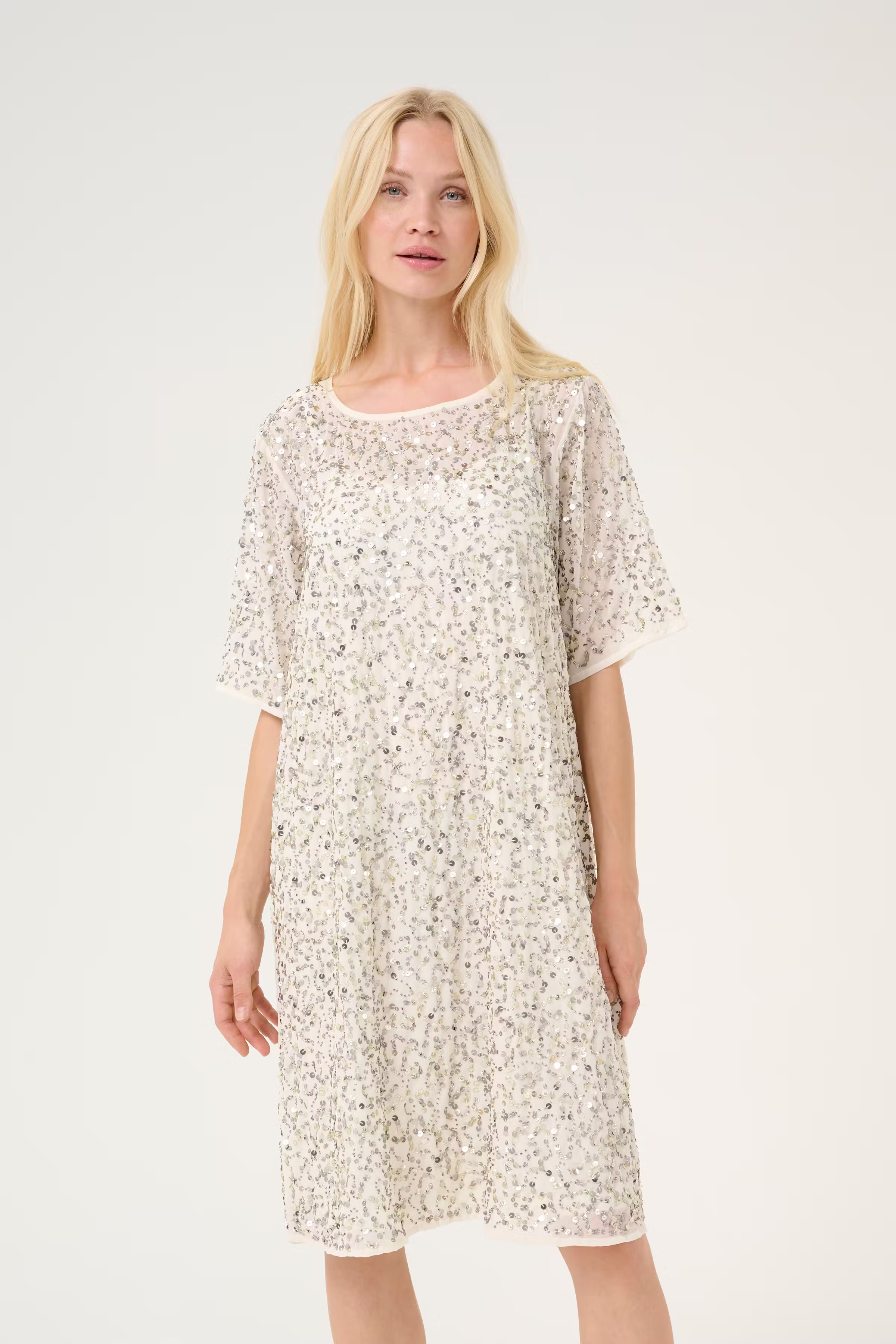 CUcherina Pailletkjole LOOKBOOK FRONT 50111580-107392