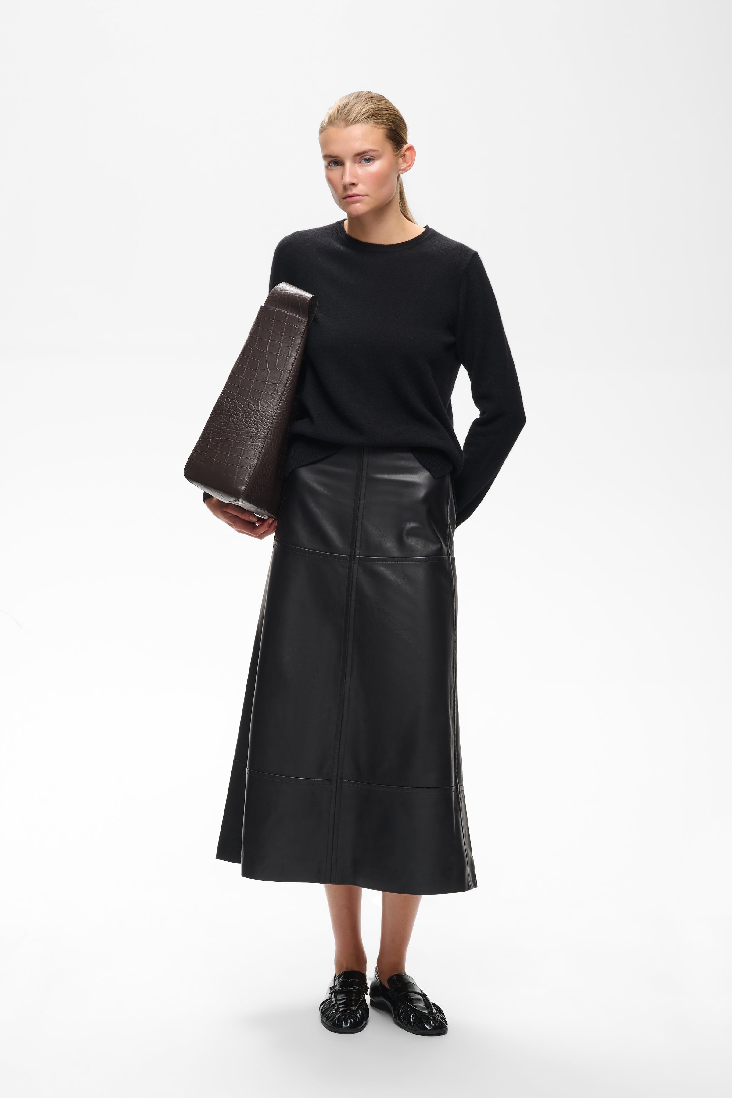 CELINAHIW Rock LOOKBOOK FRONT 30112898-194008