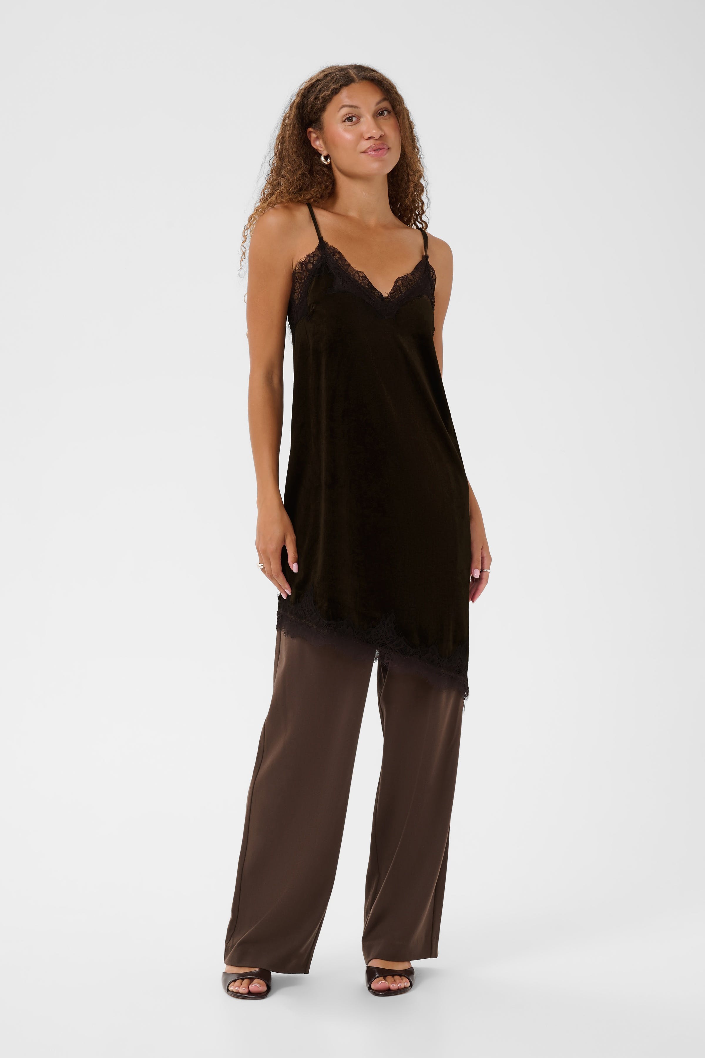 SvegaSZ Dress LOOKBOOK FRONT 30515704-191419