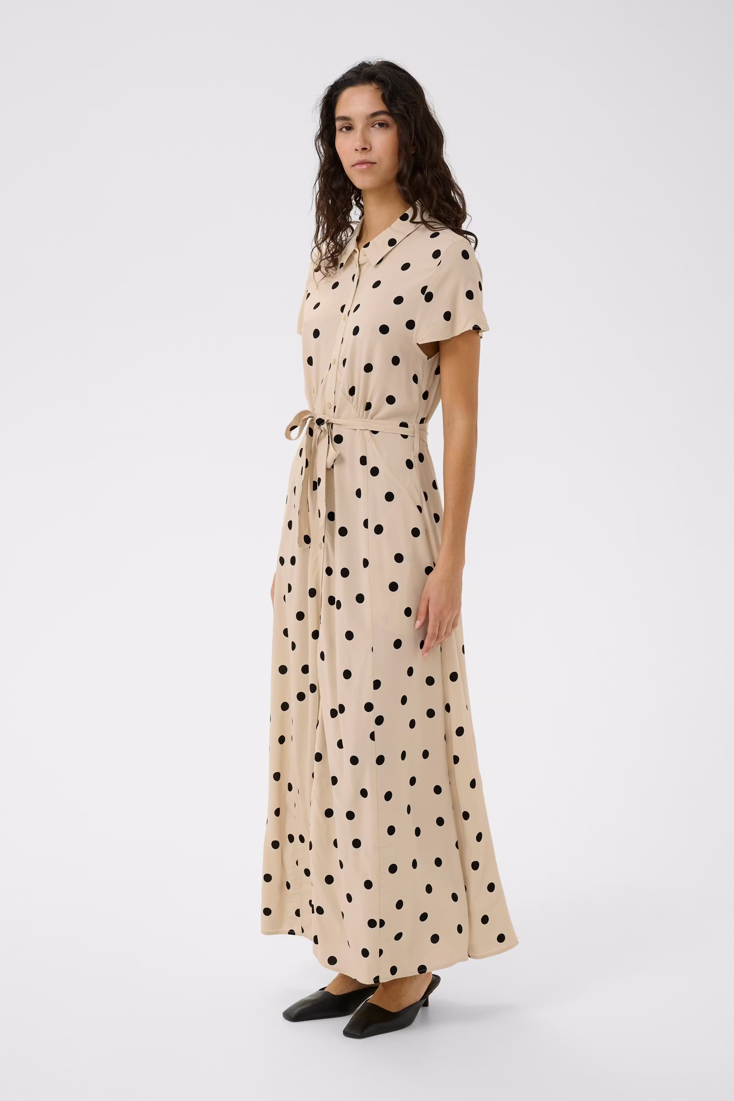 SLArjana Dress LOOKBOOK FRONT 30404807-305003