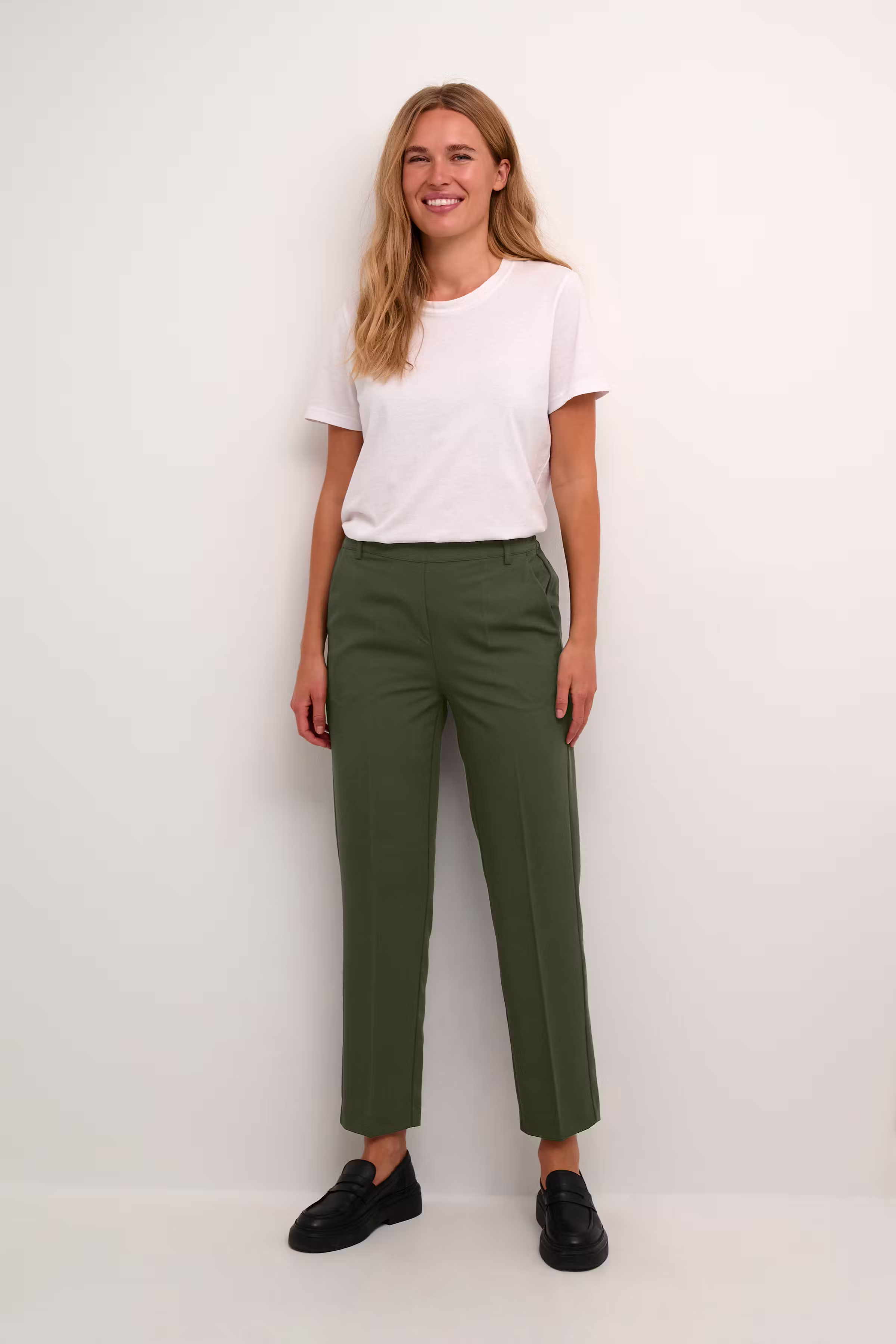 KAsakura Lange Bukser LOOKBOOK FRONT 10506858-190414