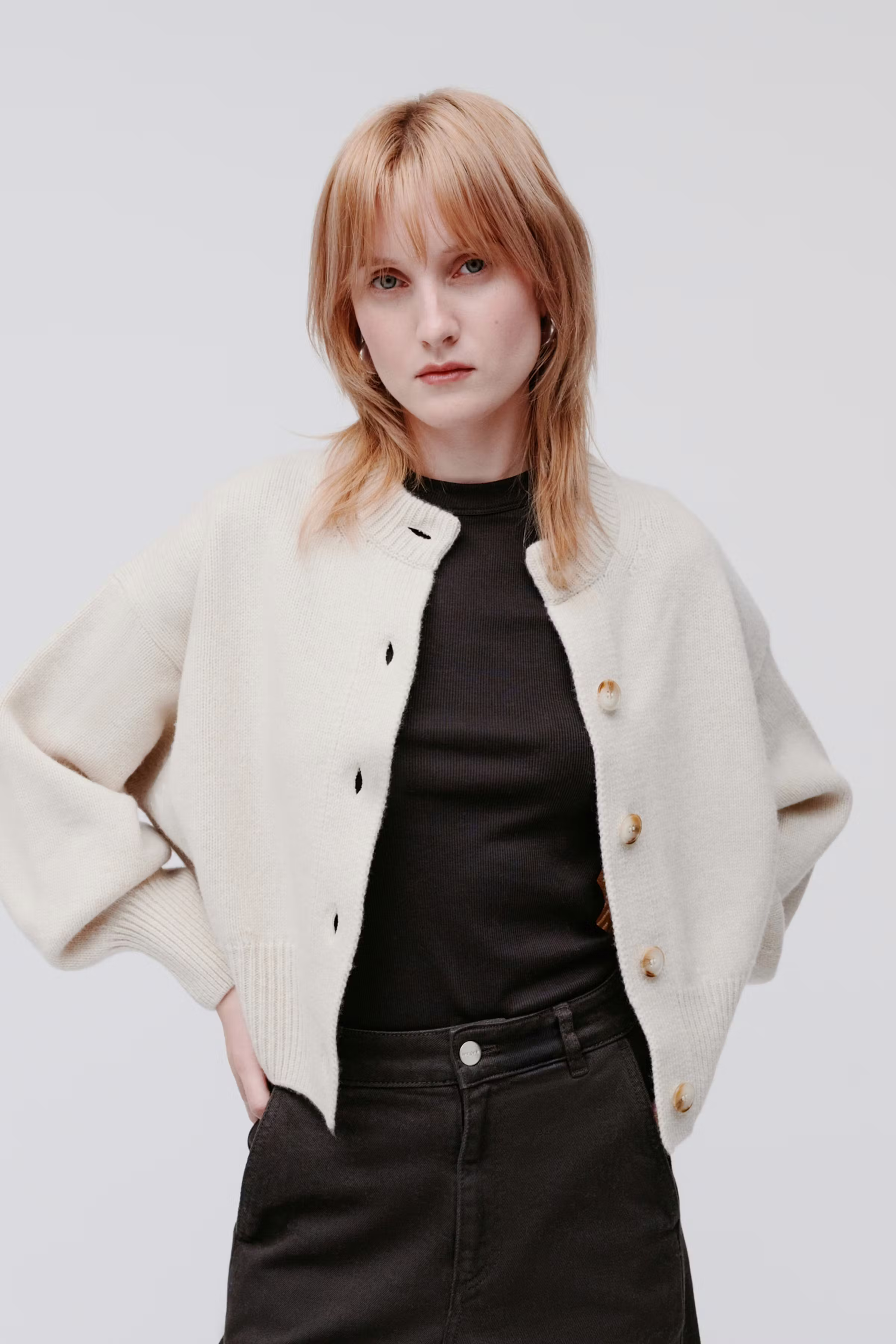 KARMA Cardigan LOOKBOOK FRONT 30600599-BE456