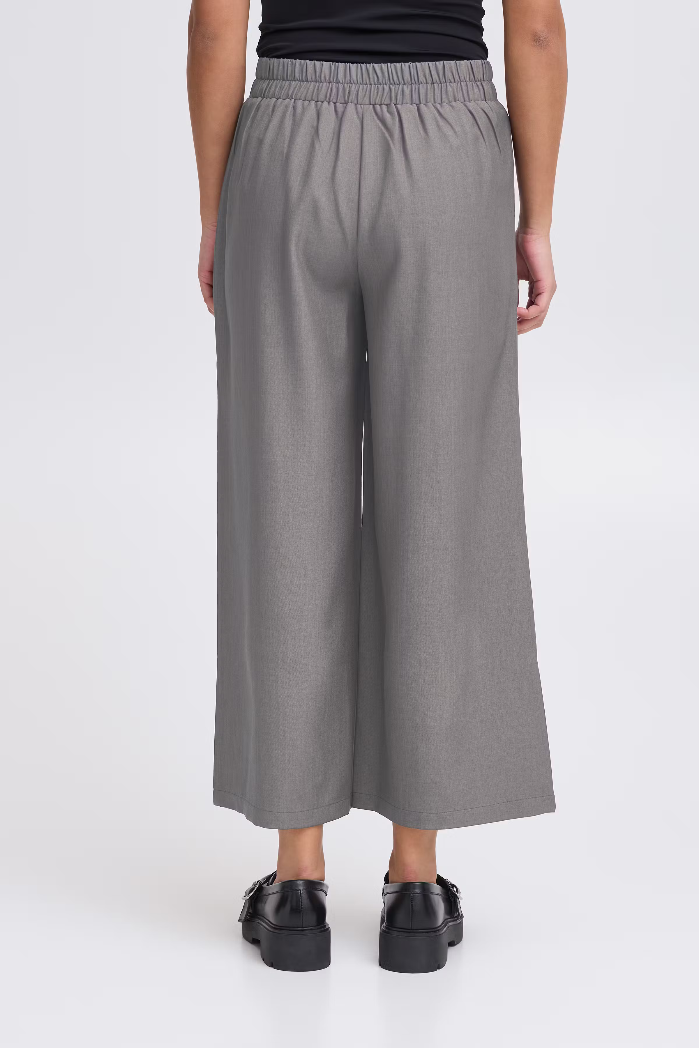 IXDORTHEA Hose LOOKBOOK BACK 20123724-193907