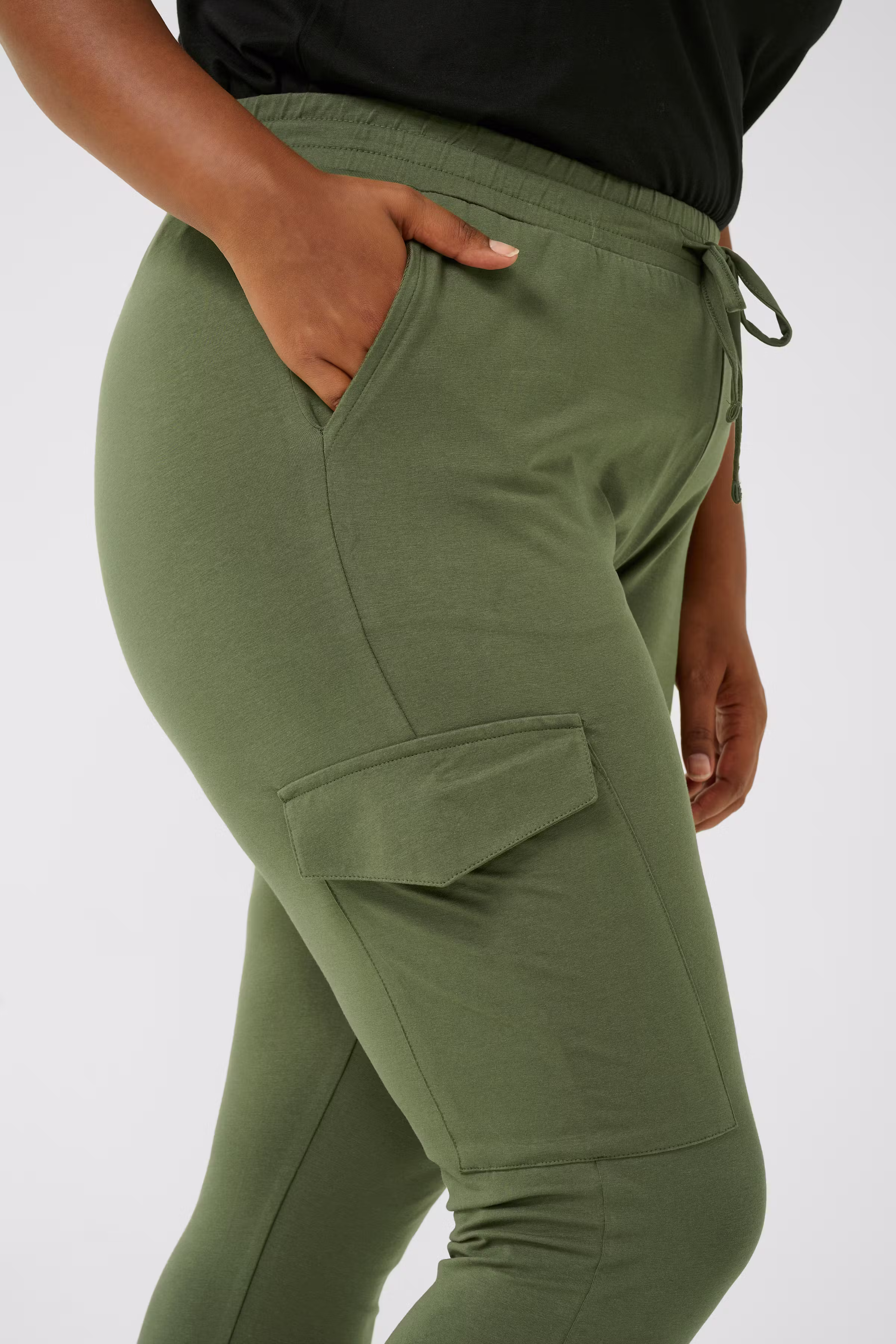 KCsine Hose LOOKBOOK DETAIL 10580264-190511