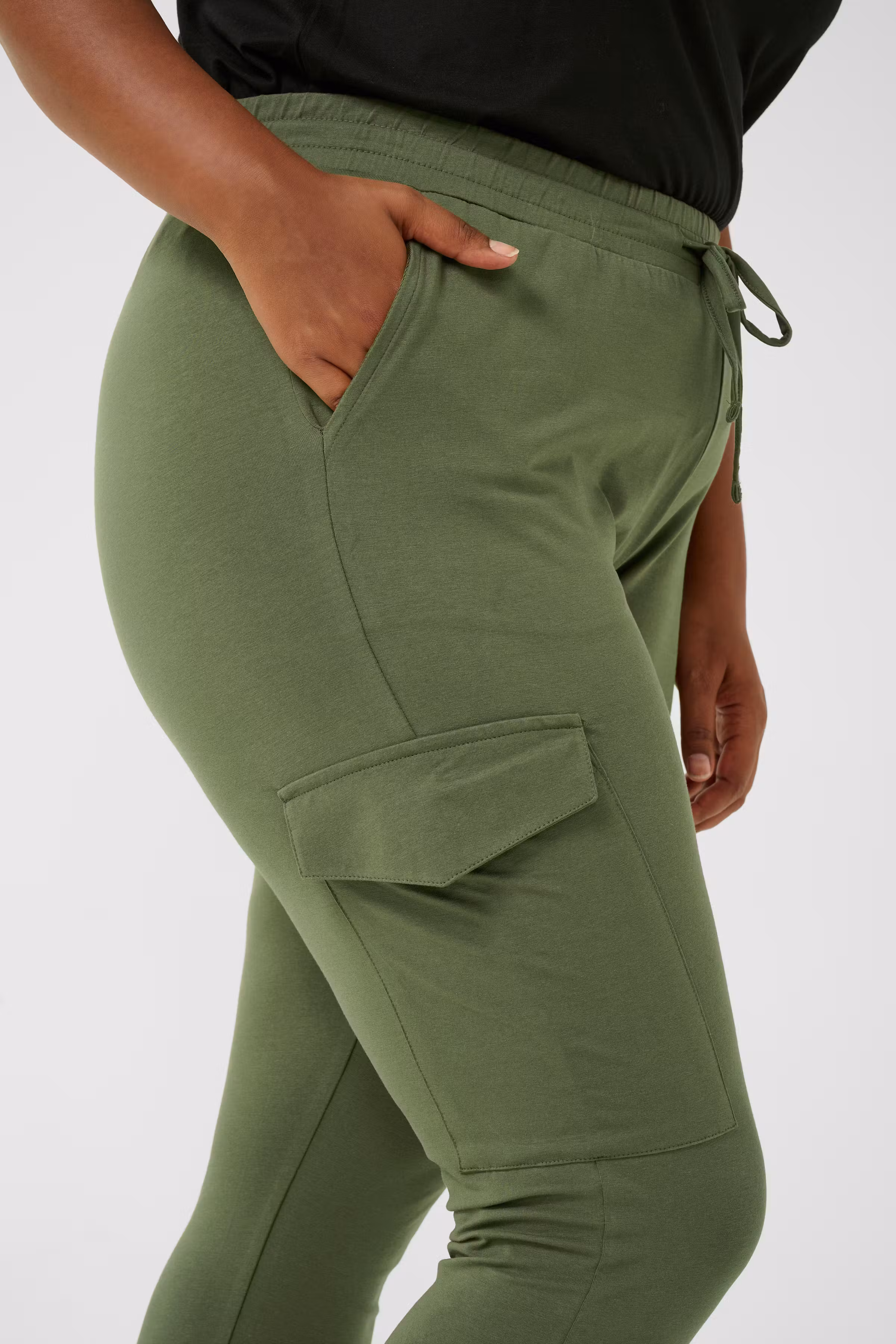 KCsine Hose LOOKBOOK DETAIL 10580264-190511
