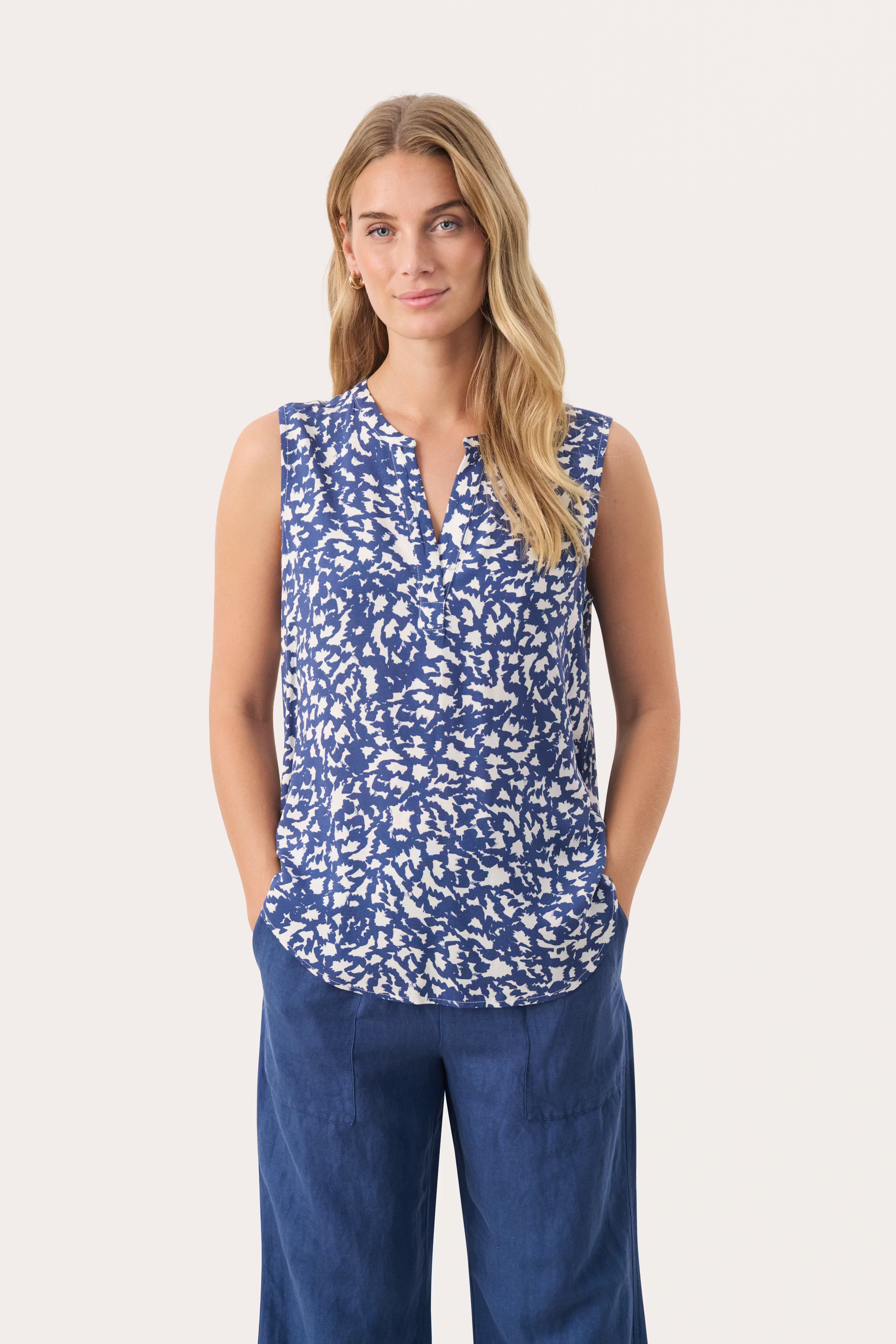 AndiaPW Bluse LOOKBOOK FRONT 30308317-303804