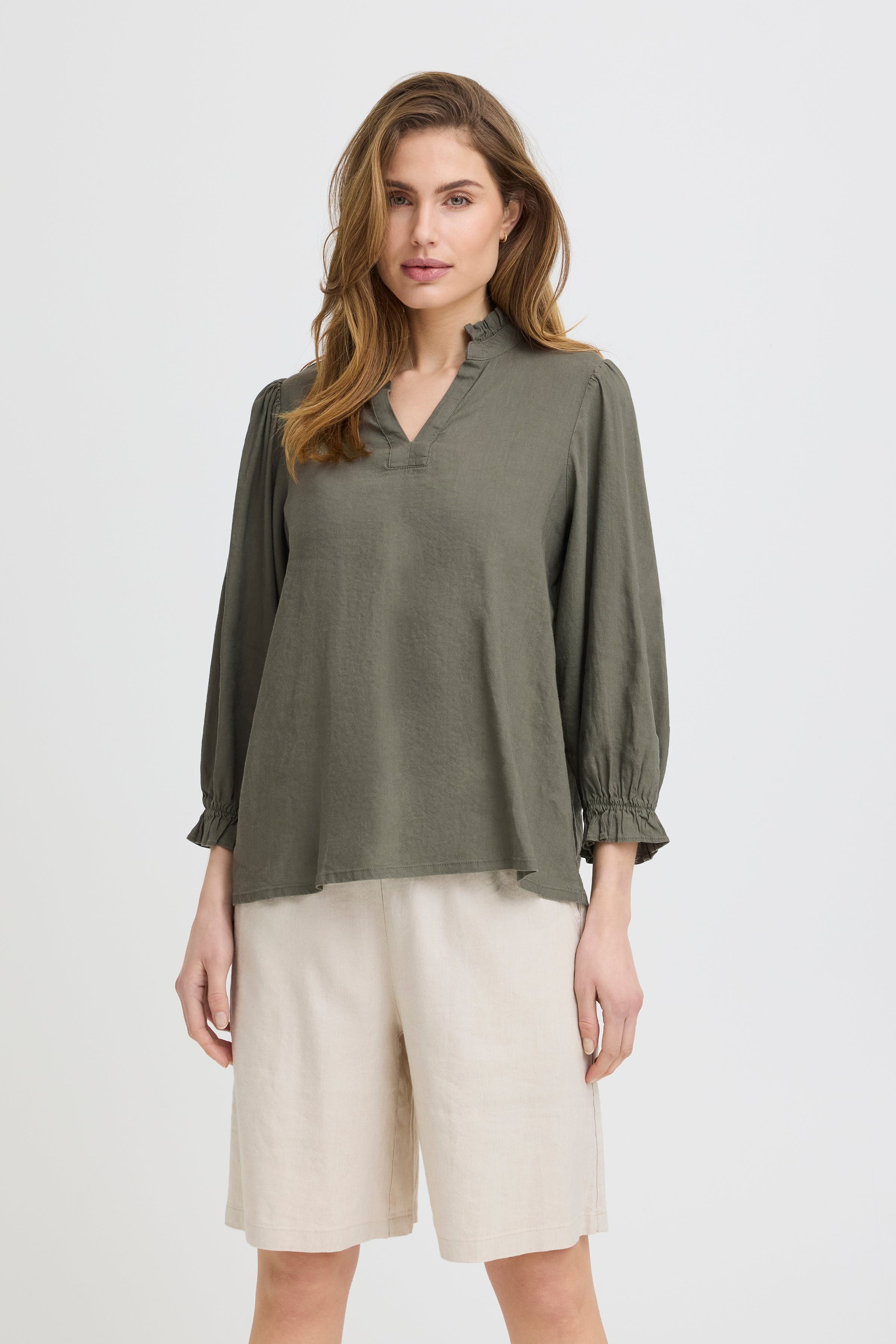 PZLUCA Blouse LOOKBOOK FRONT 50210428-180312