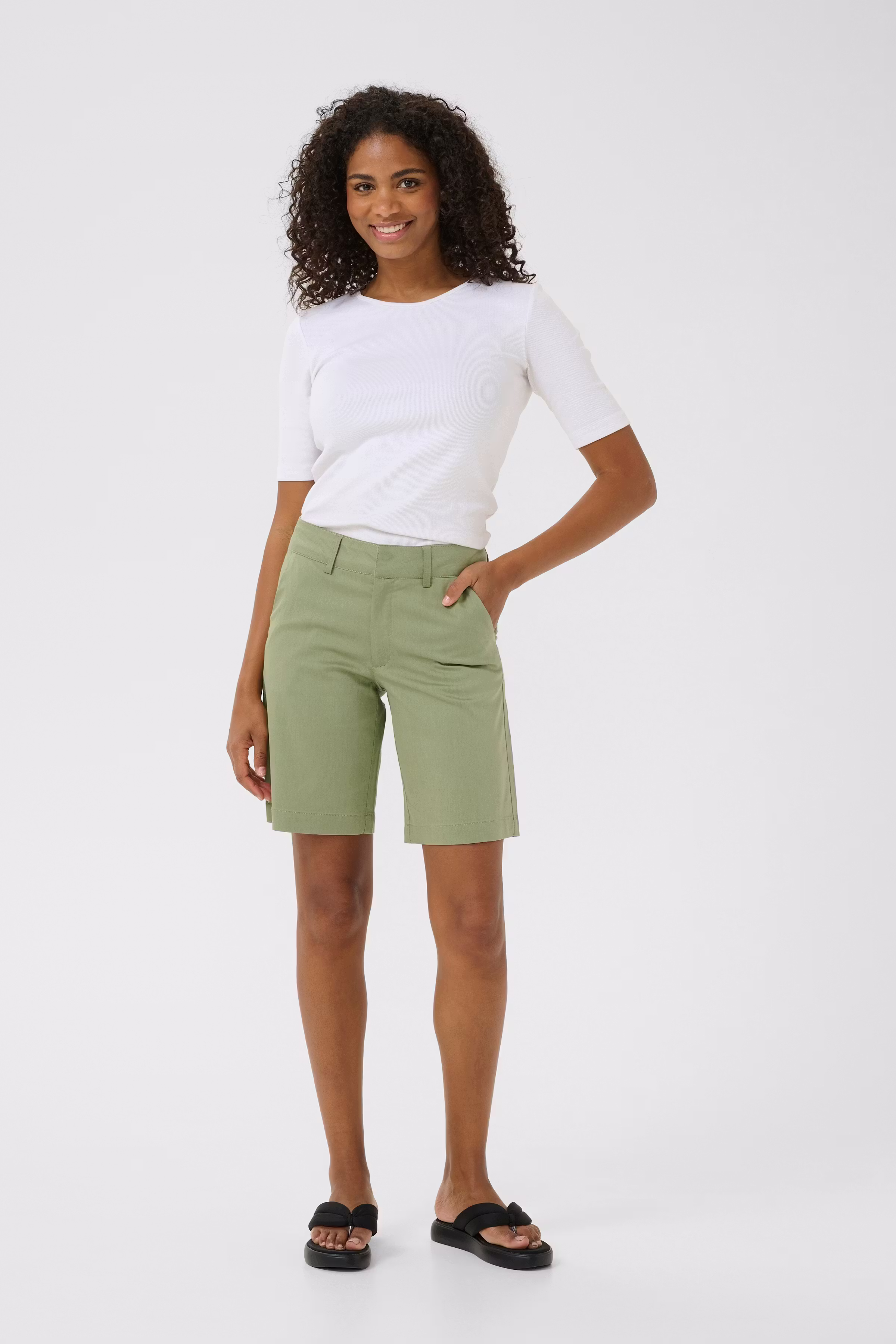 KAlea Shorts LOOKBOOK FRONT 10505457-170115