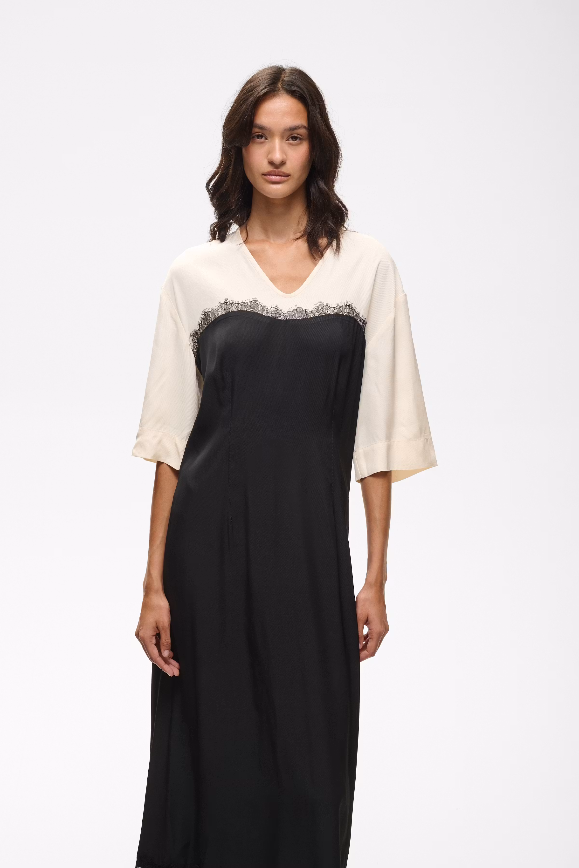 MAPPLEIW Klänning LOOKBOOK FRONT 30112834-194008