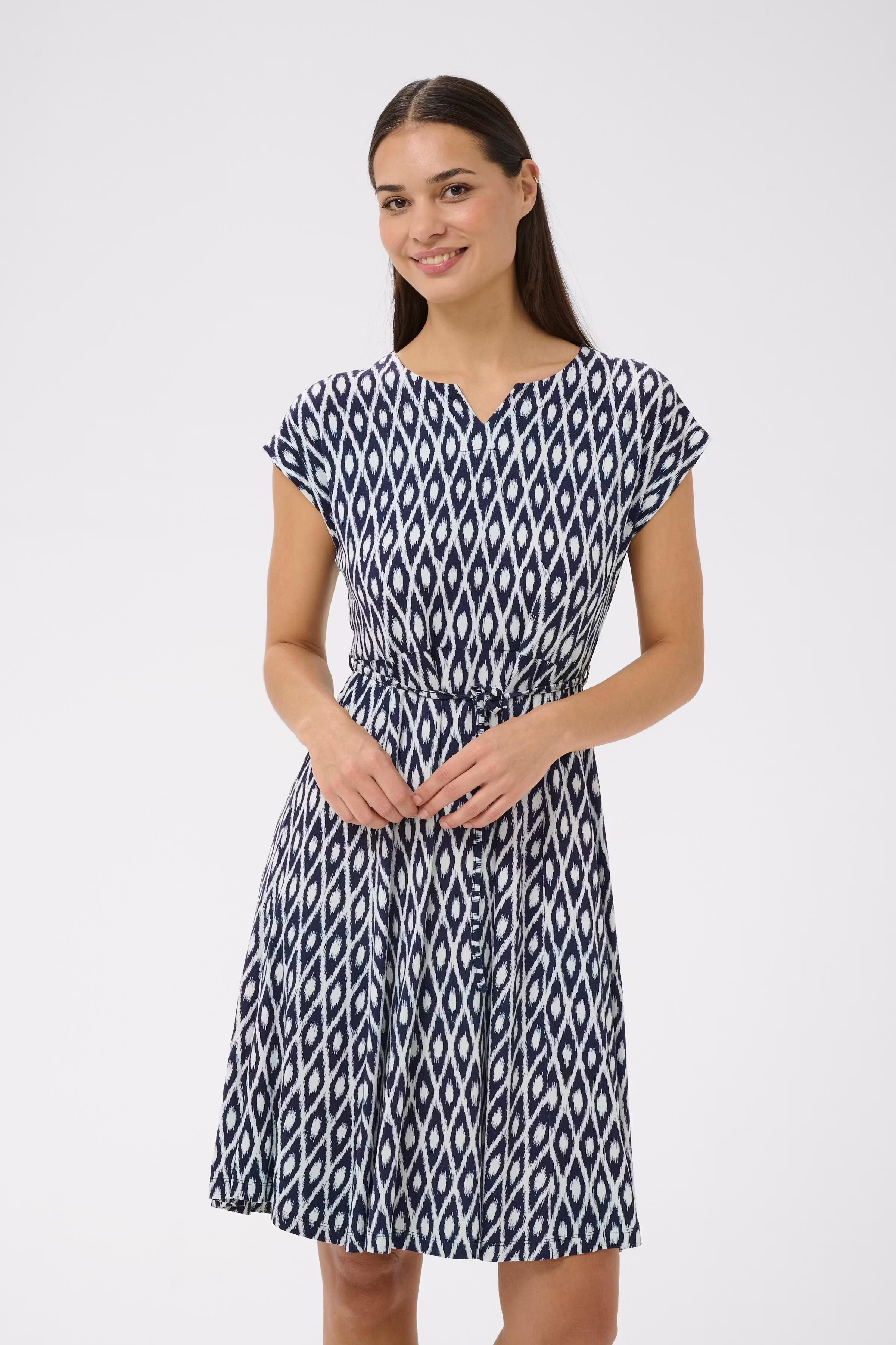 KAbella Dress LOOKBOOK FRONT 10508466-109245