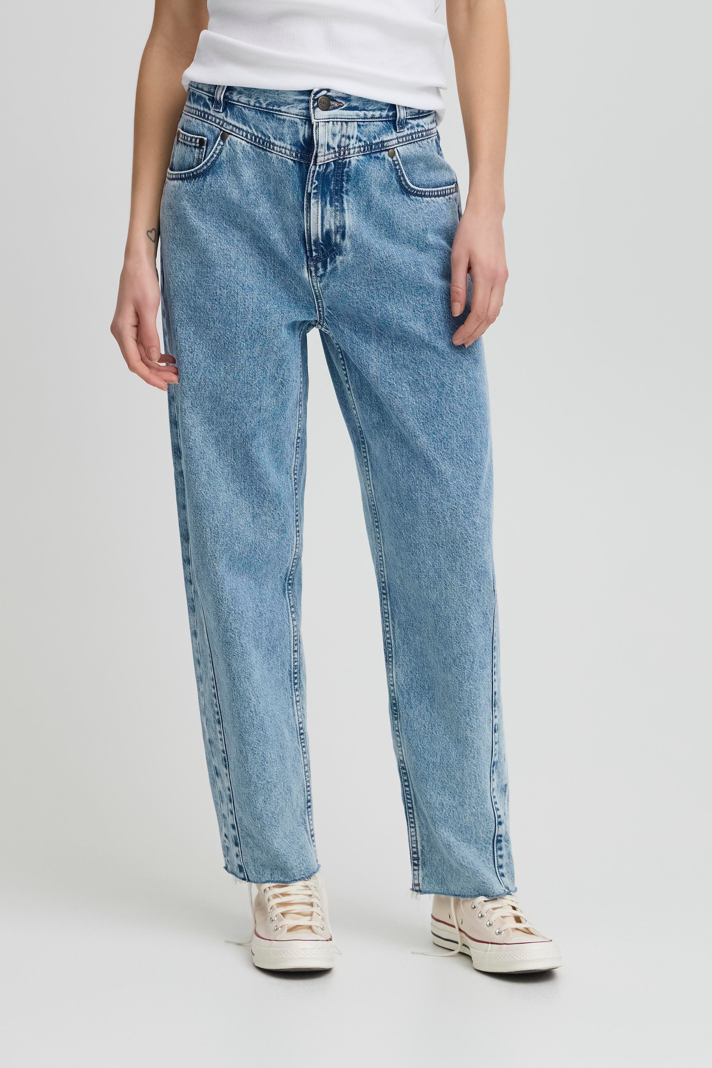 BACAMMEO Cropped Jeans LOOKBOOK FRONT 50405084-204028