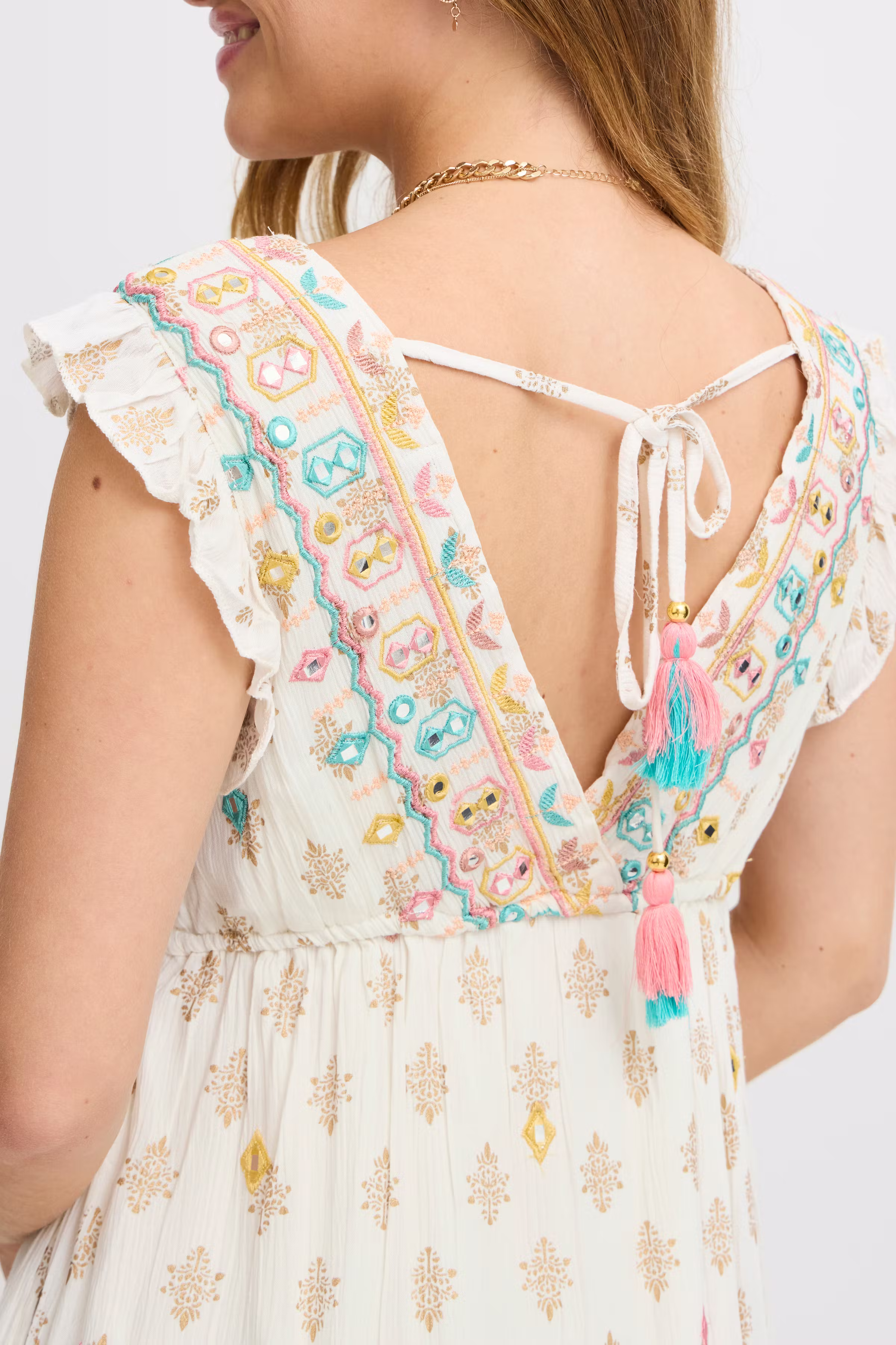 SBKAETE Kjole LOOKBOOK DETAIL 22100668-110105