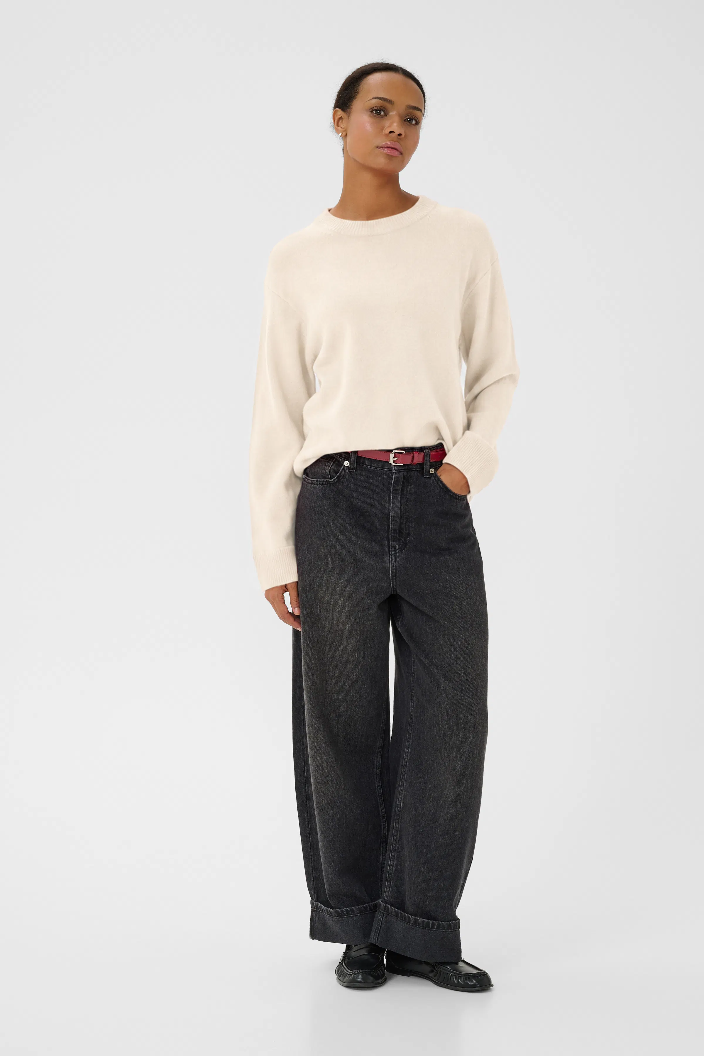 SorayaPW Pullover LOOKBOOK FRONT 30311118-120601