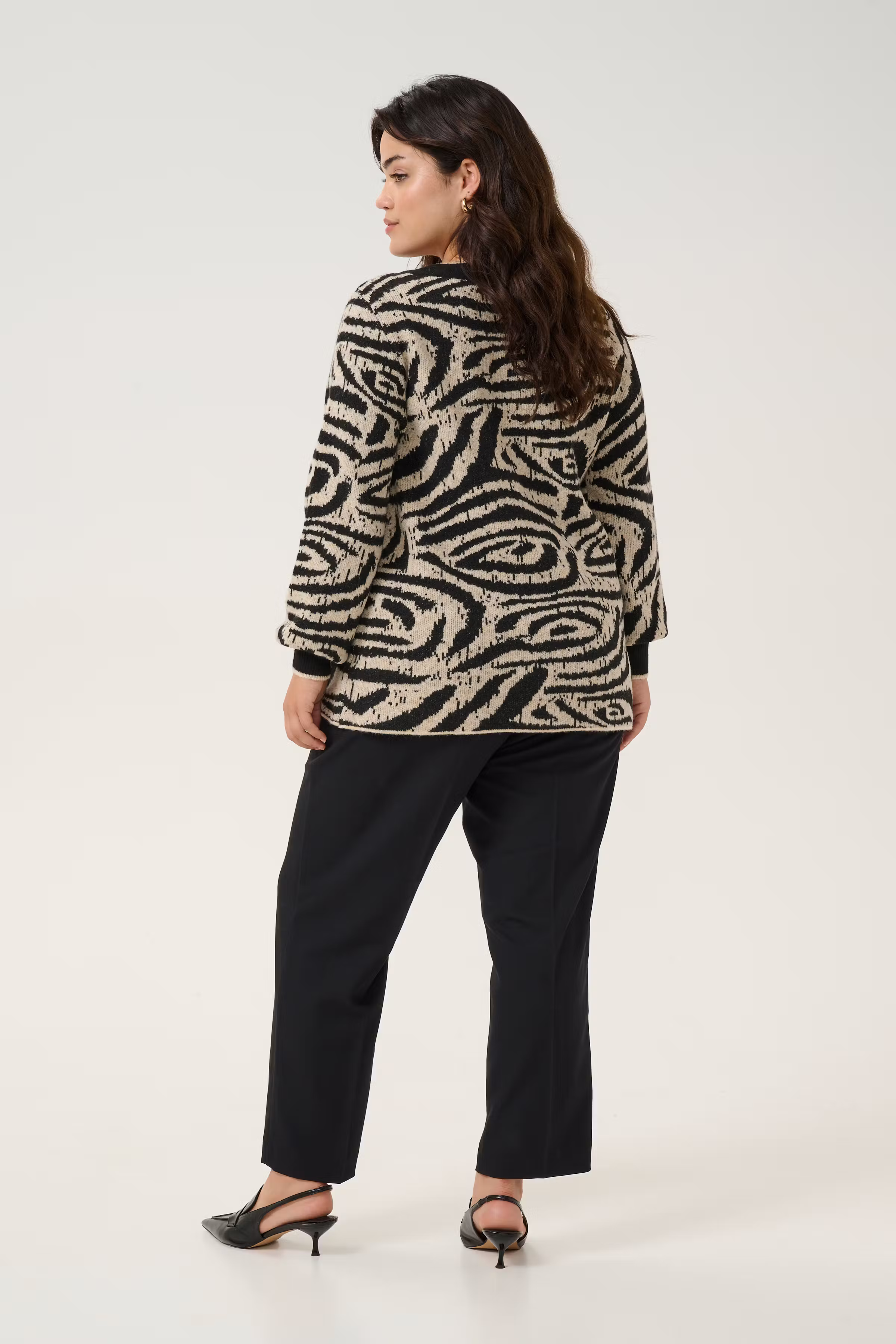 KCvilma Pullover LOOKBOOK BACK 10583166-107361