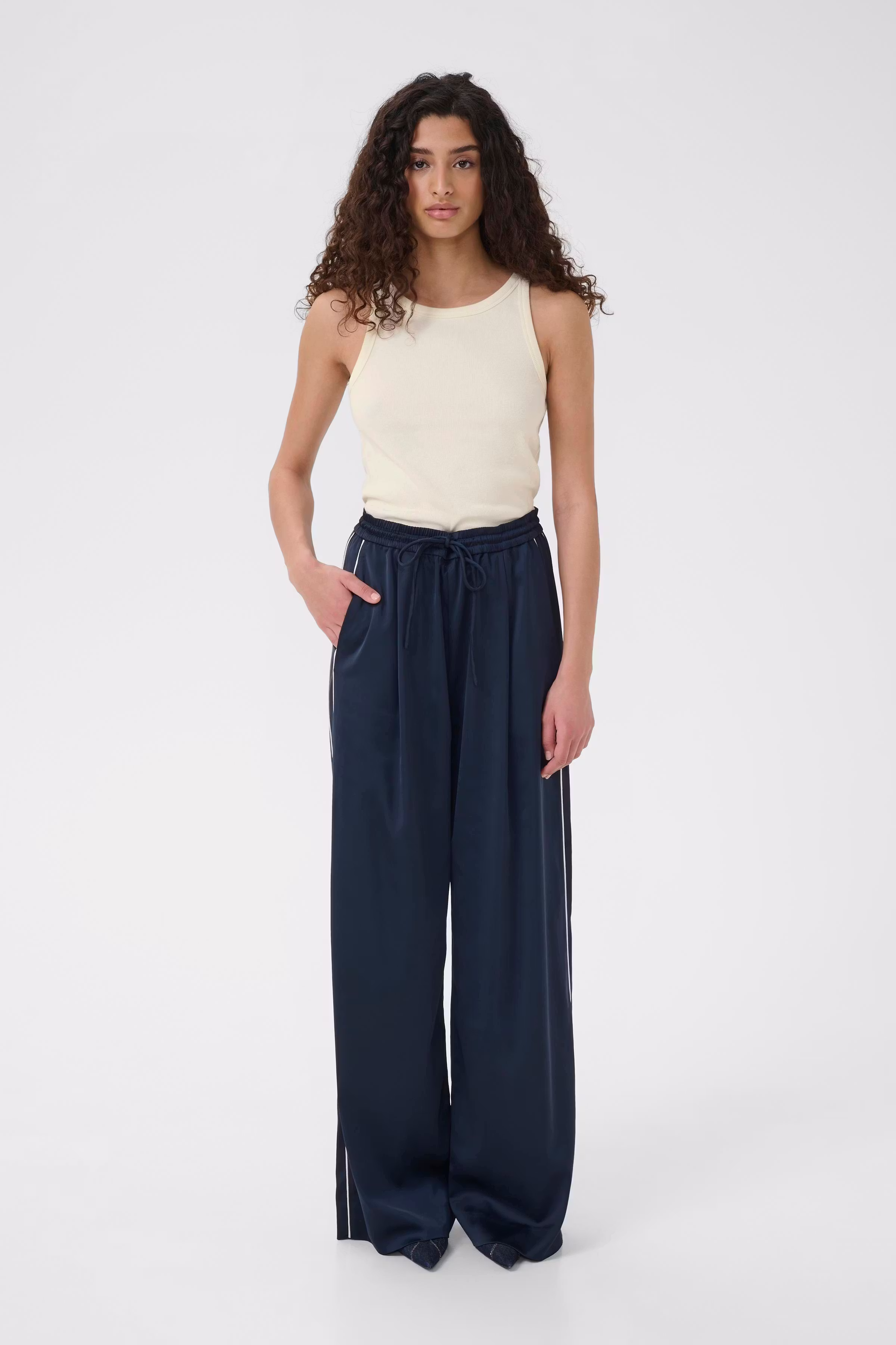 DrewGZ Top LOOKBOOK FRONT 10905929-110103