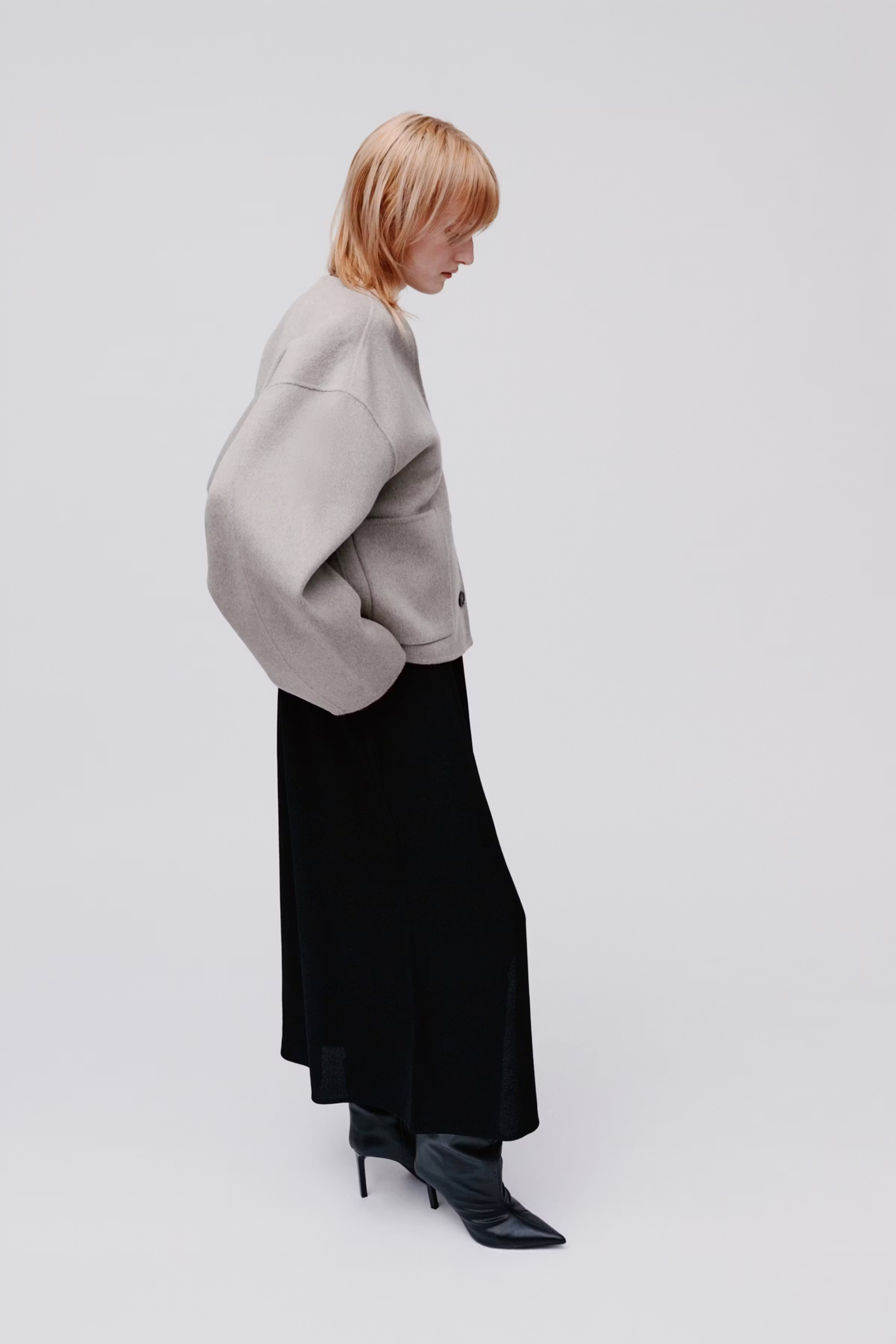 JENEVA Mantel LOOKBOOK FRONT 30600773-BE457