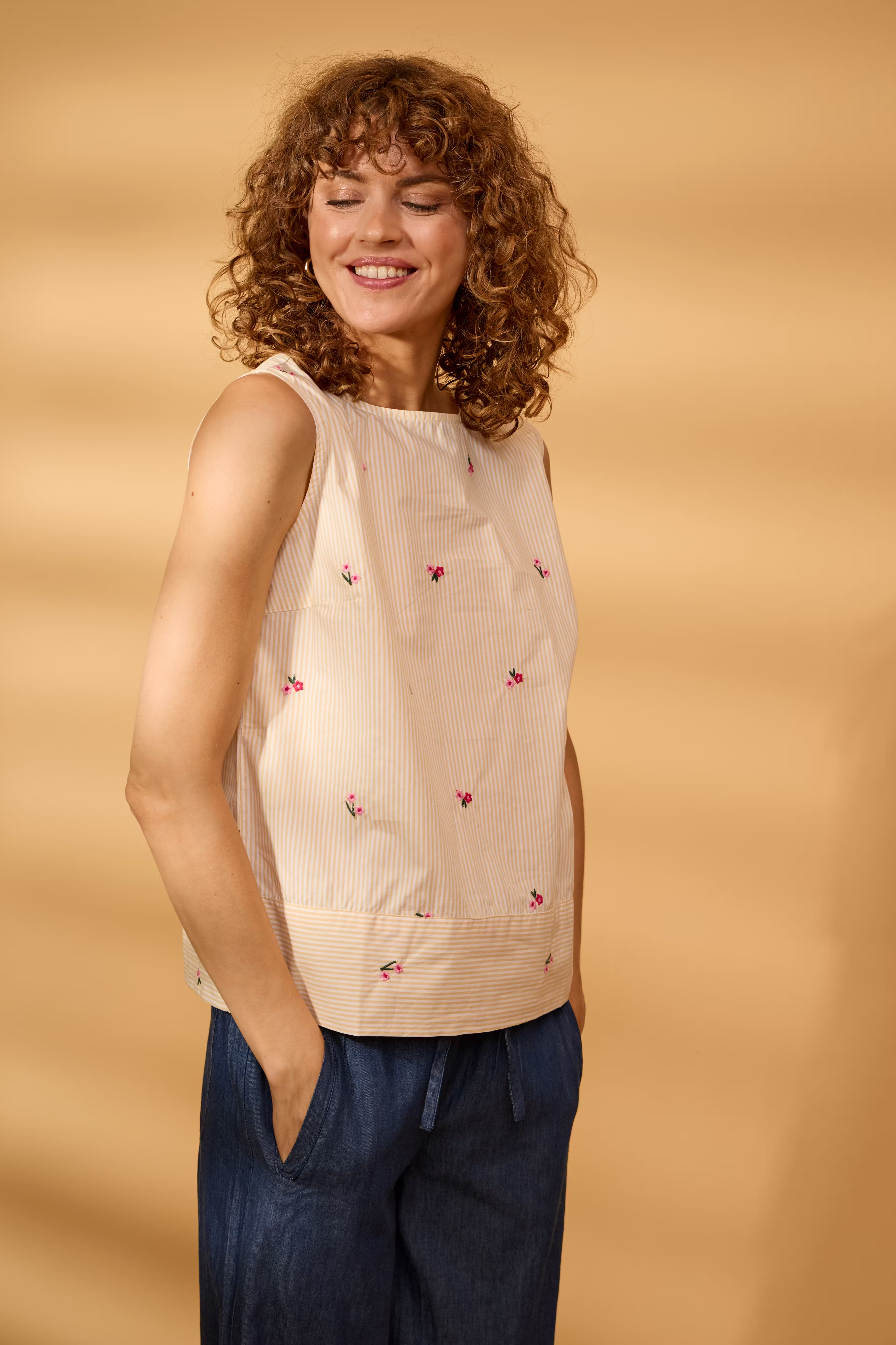 FRBERNIE Blus LOCATION NONE 20617792-900007430