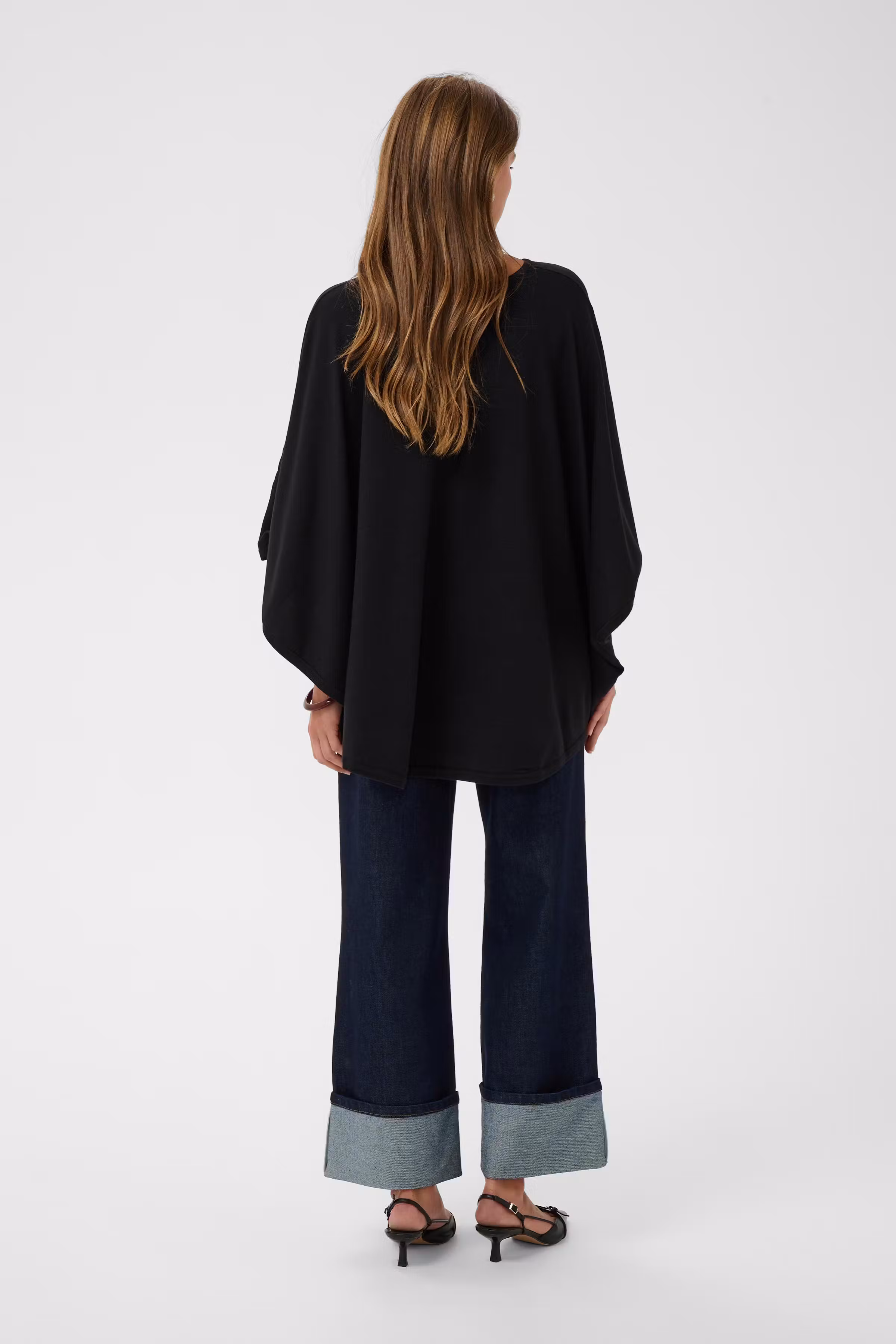 BilliSZ Poncho LOOKBOOK BACK 30514828-193911