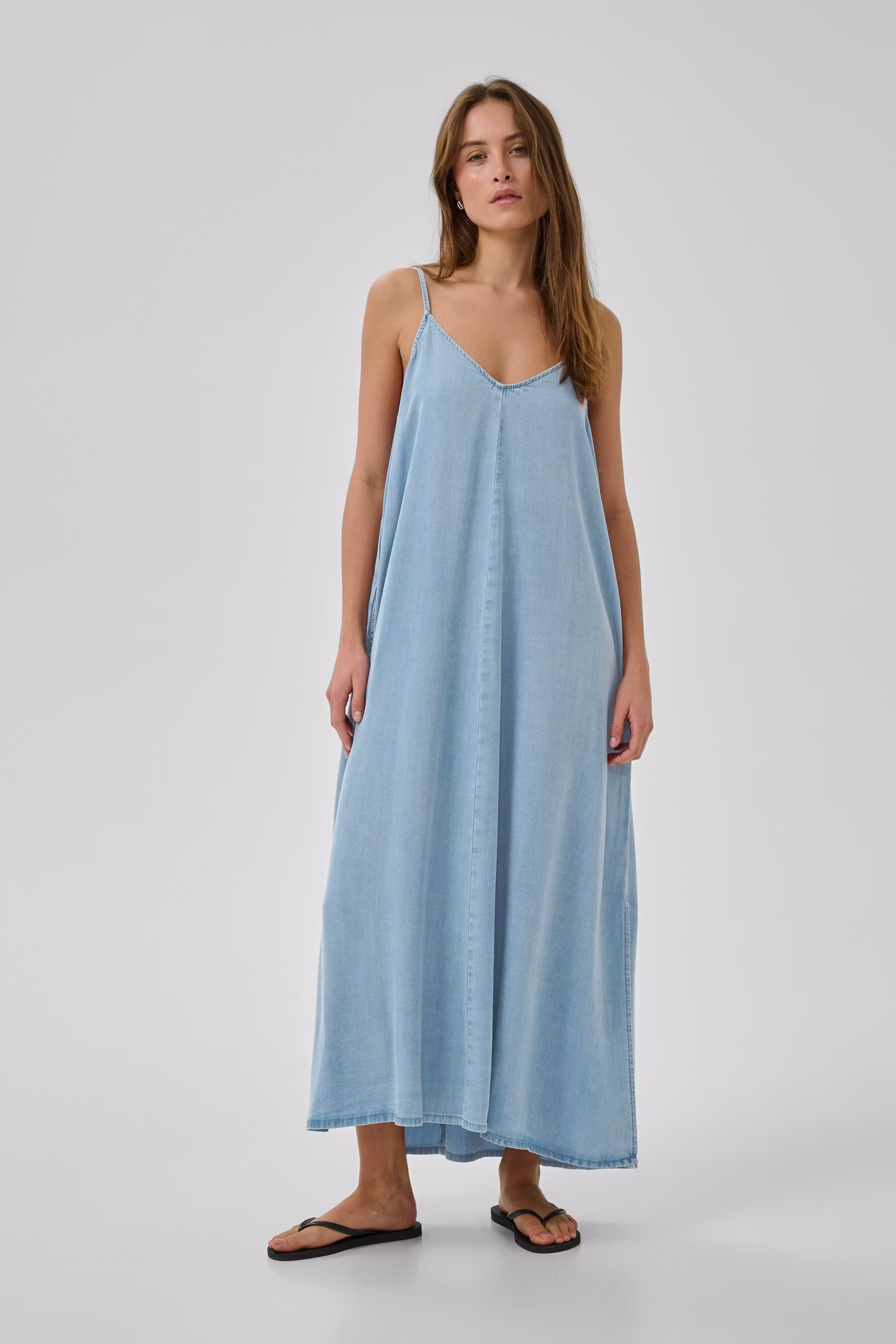 NellyMW Kleid LOOKBOOK FRONT 10704742-100051