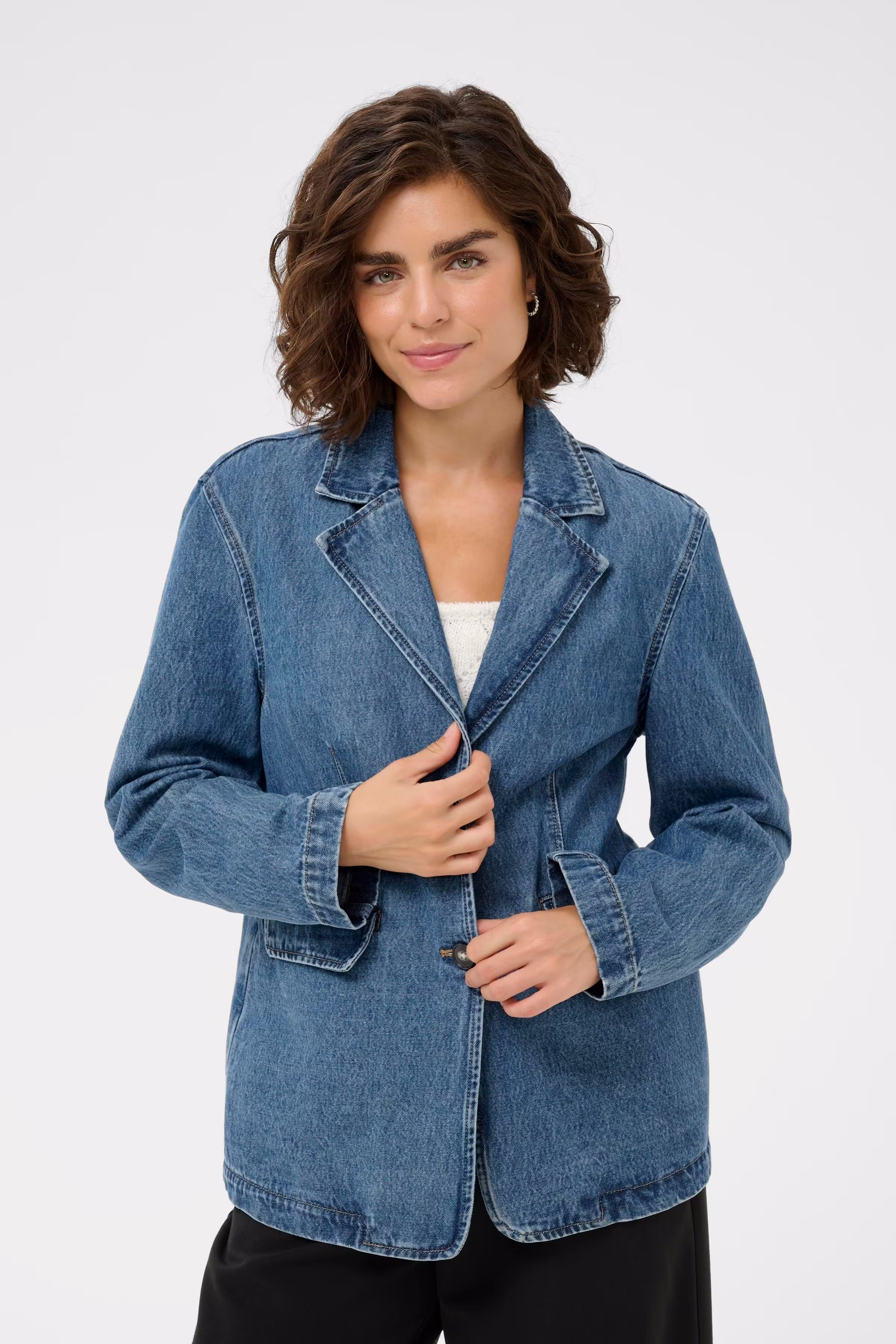 KAklara Blazer LOOKBOOK FRONT 10511067-108809