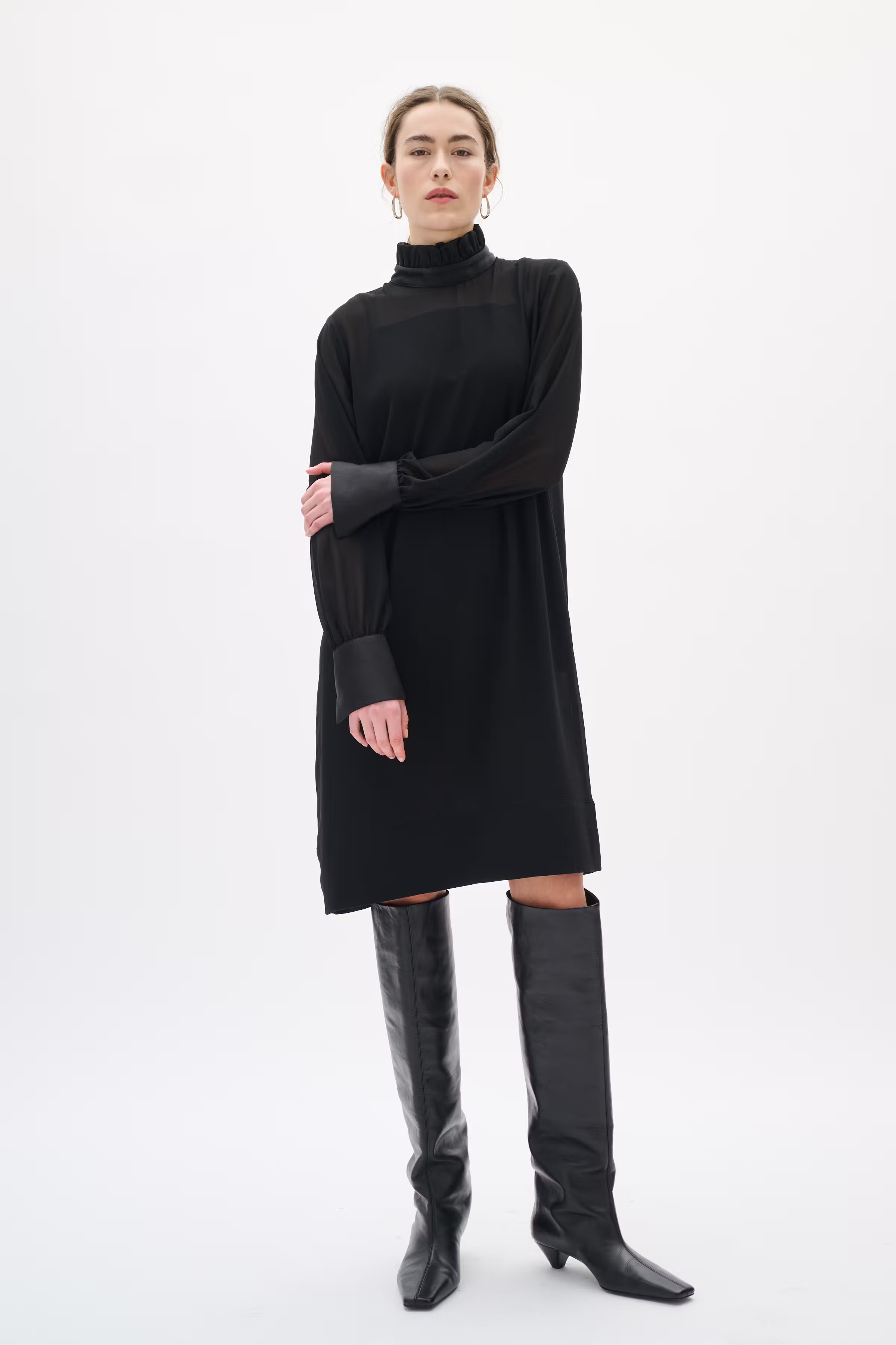 DARIAIW Kjole LOOKBOOK FRONT 30112027-194008